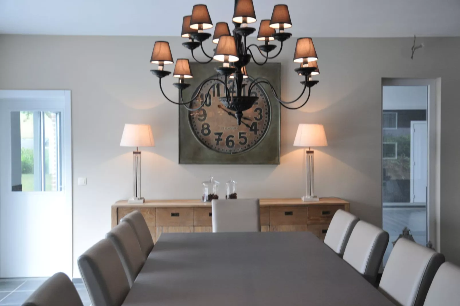 Petit Coin de Paradis-Dining room