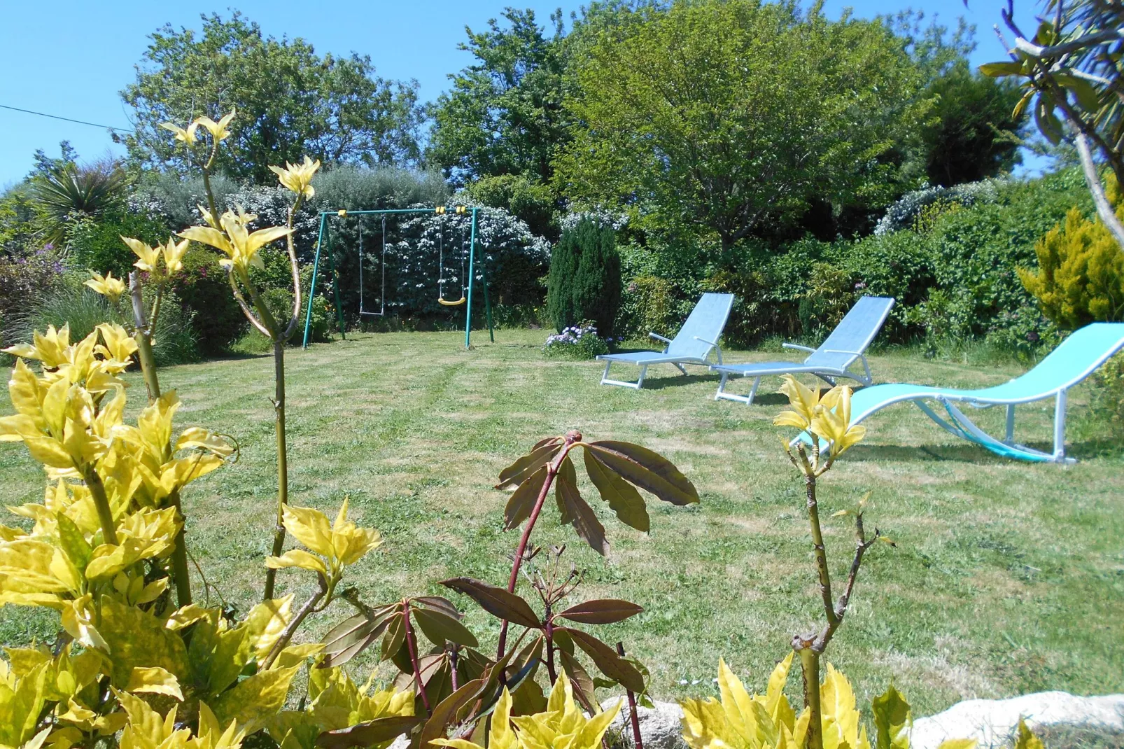 Maison de vacances Plouhinec-Gardens summer