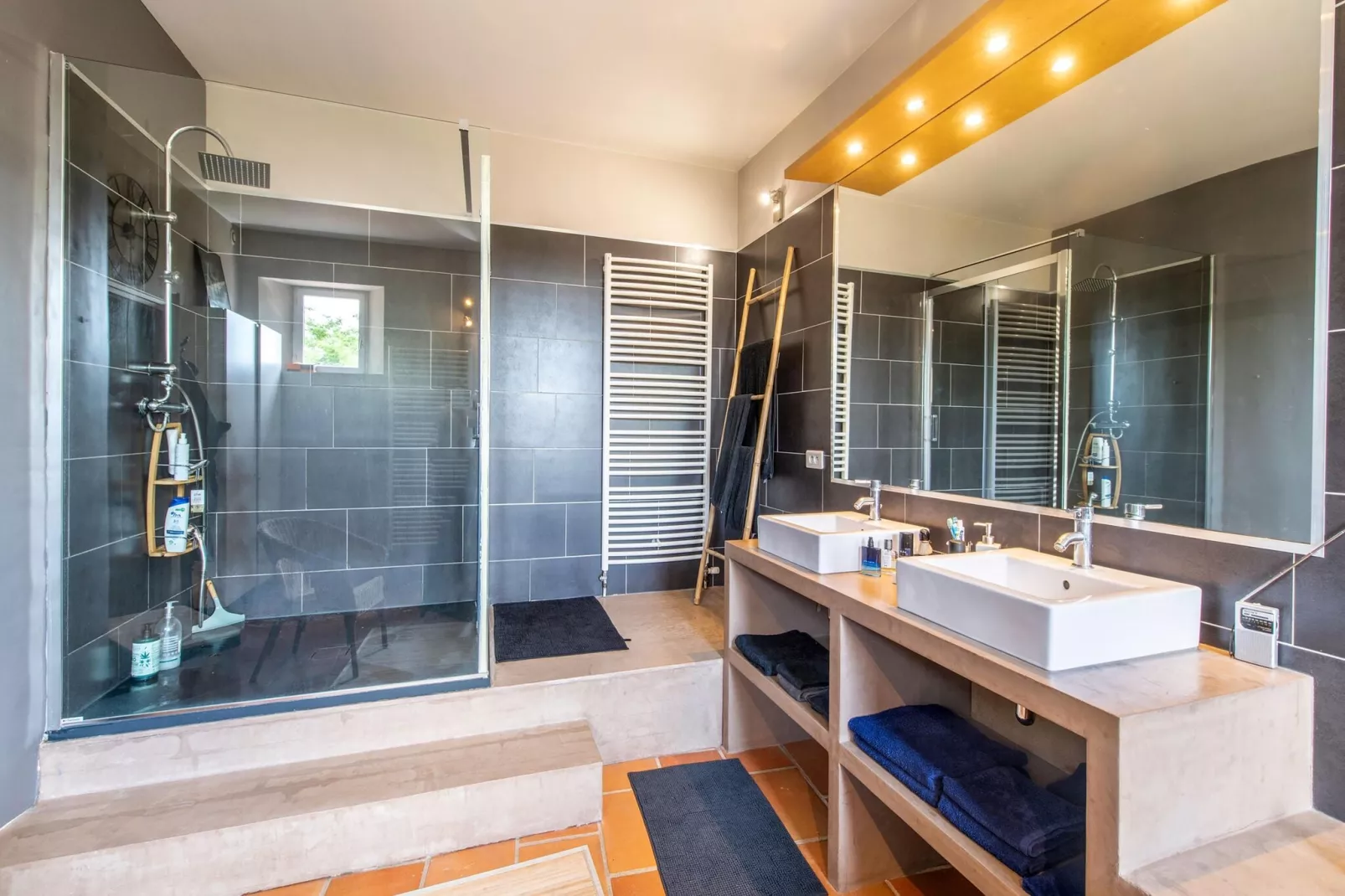Hôtel PArticulier Buzet-sur-Tarn-Bathroom