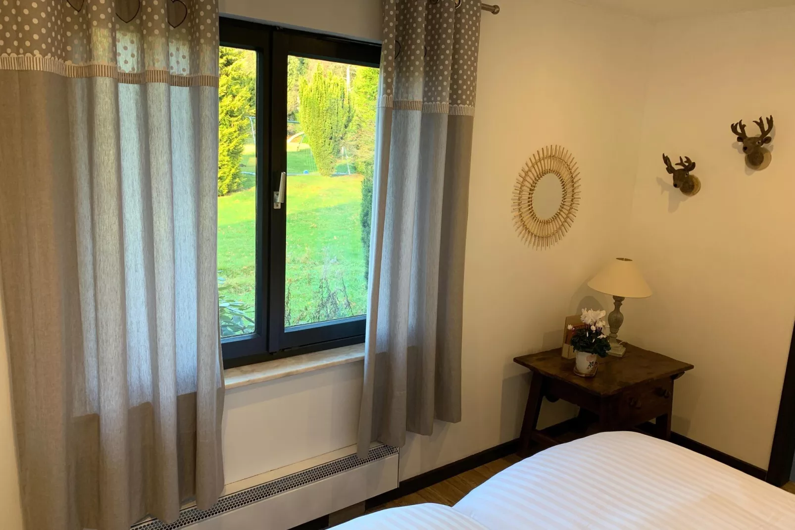 La Cote de Boué-Bedroom