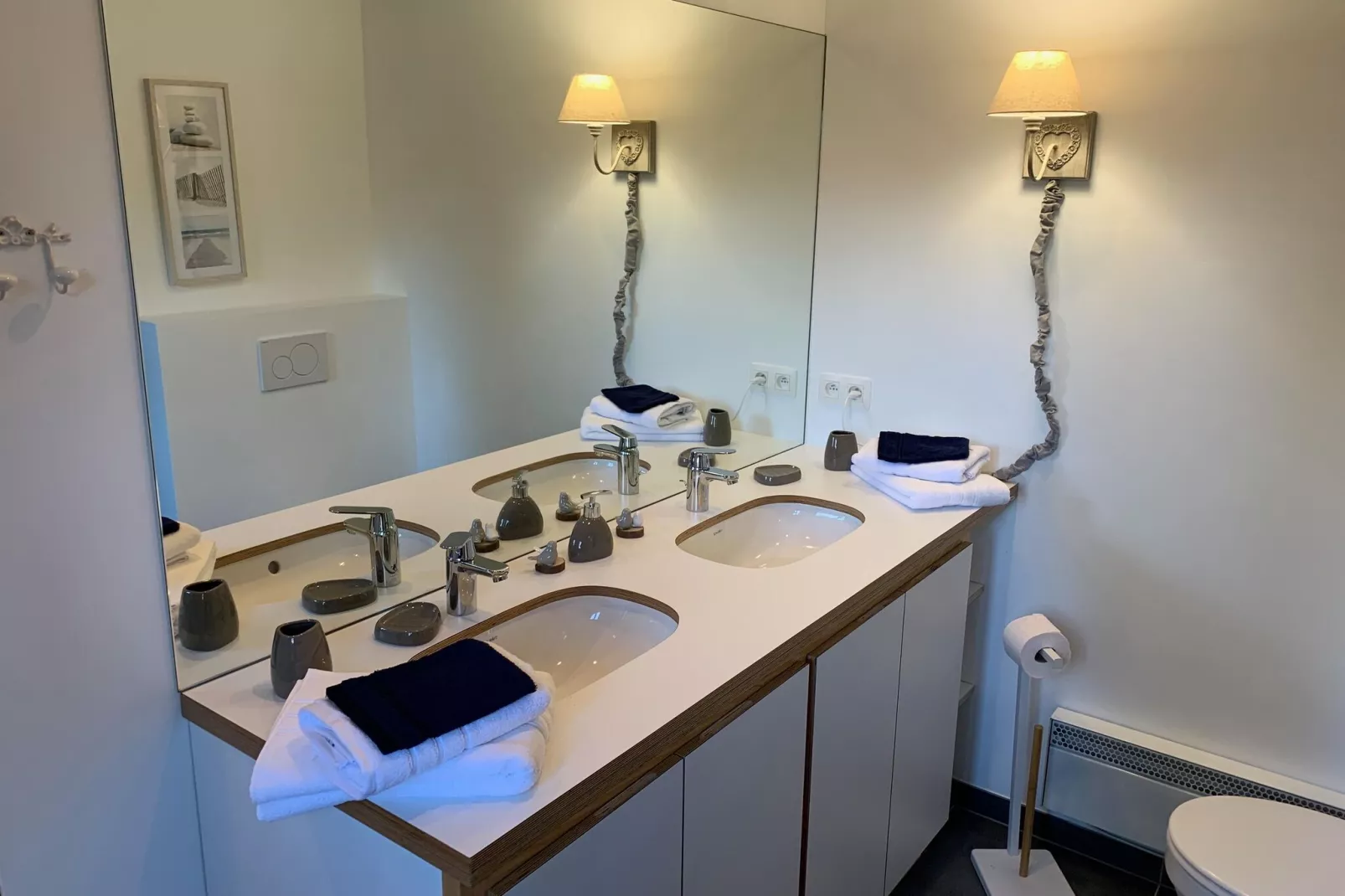 La Cote de Boué-Bathroom