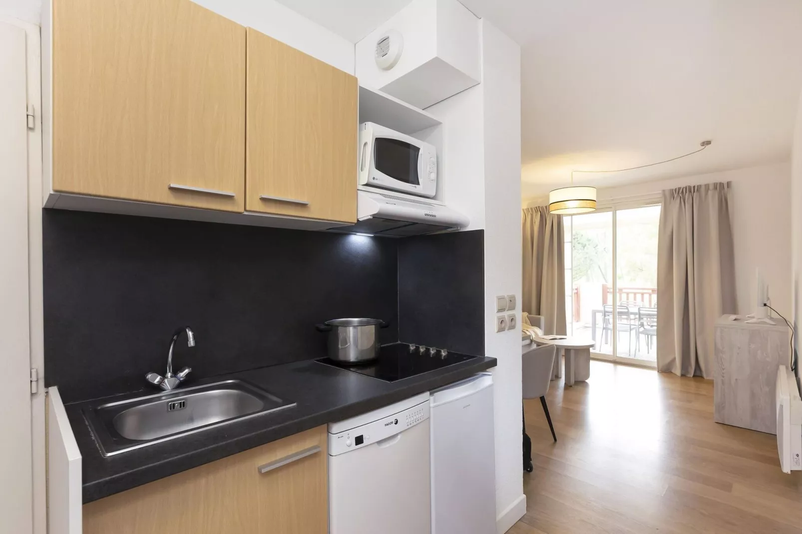 Les Greens du Bassin 5-Kitchen