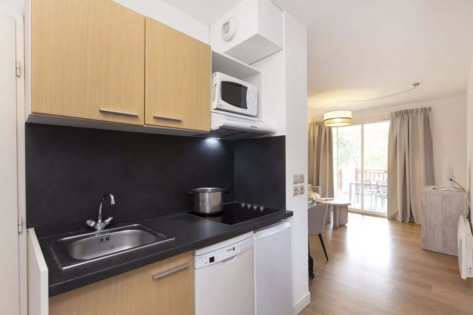 Les Greens du Bassin 4-Kitchen