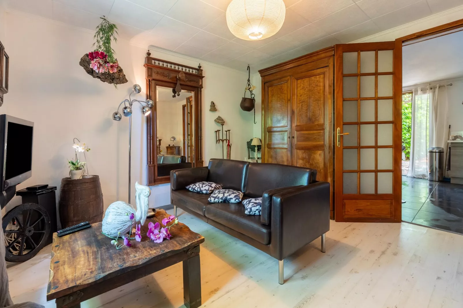 L'Aubépine-Living room