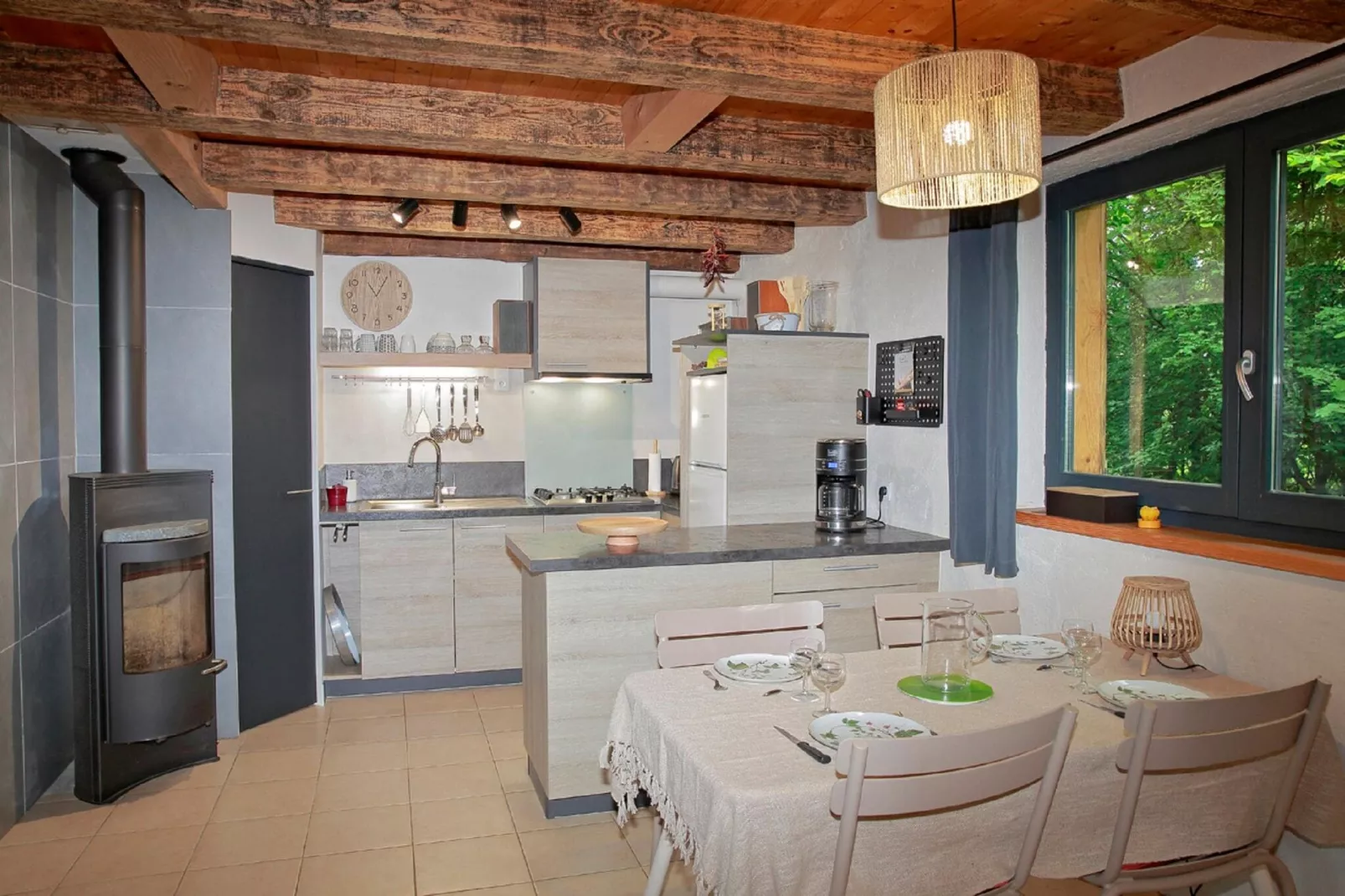 Gîte "Au bord de l'Eau "-Kitchen