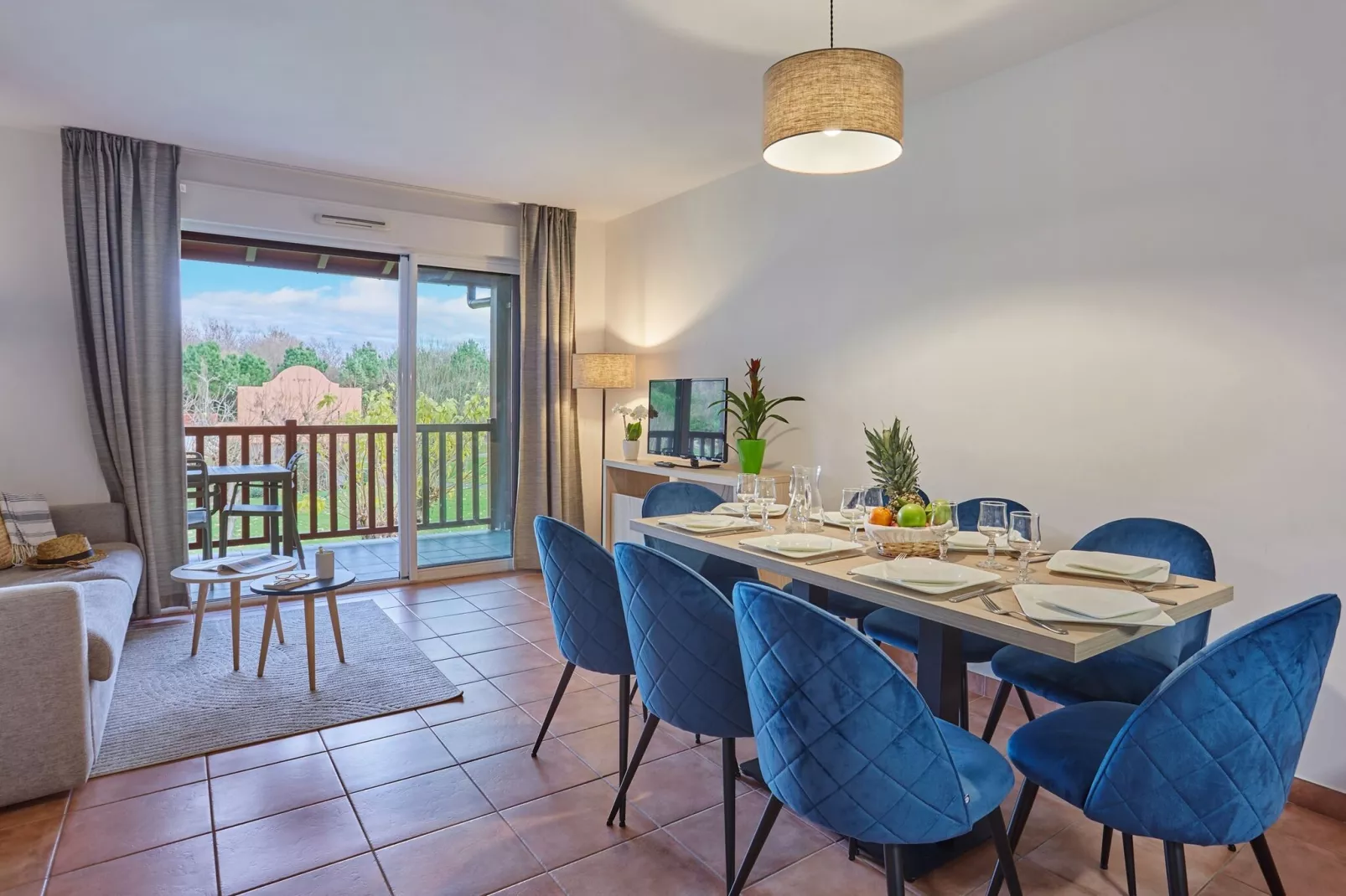 Résidence Domaine Iratzia 1-Dining room