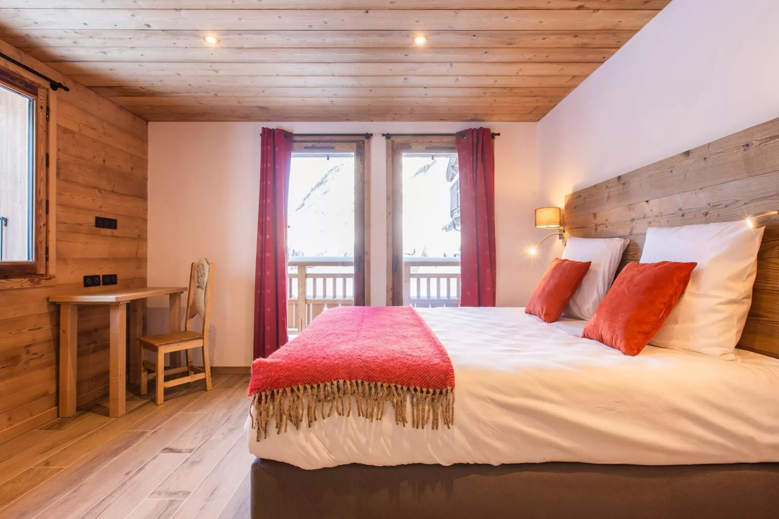 CHALET LE 360-Bedroom