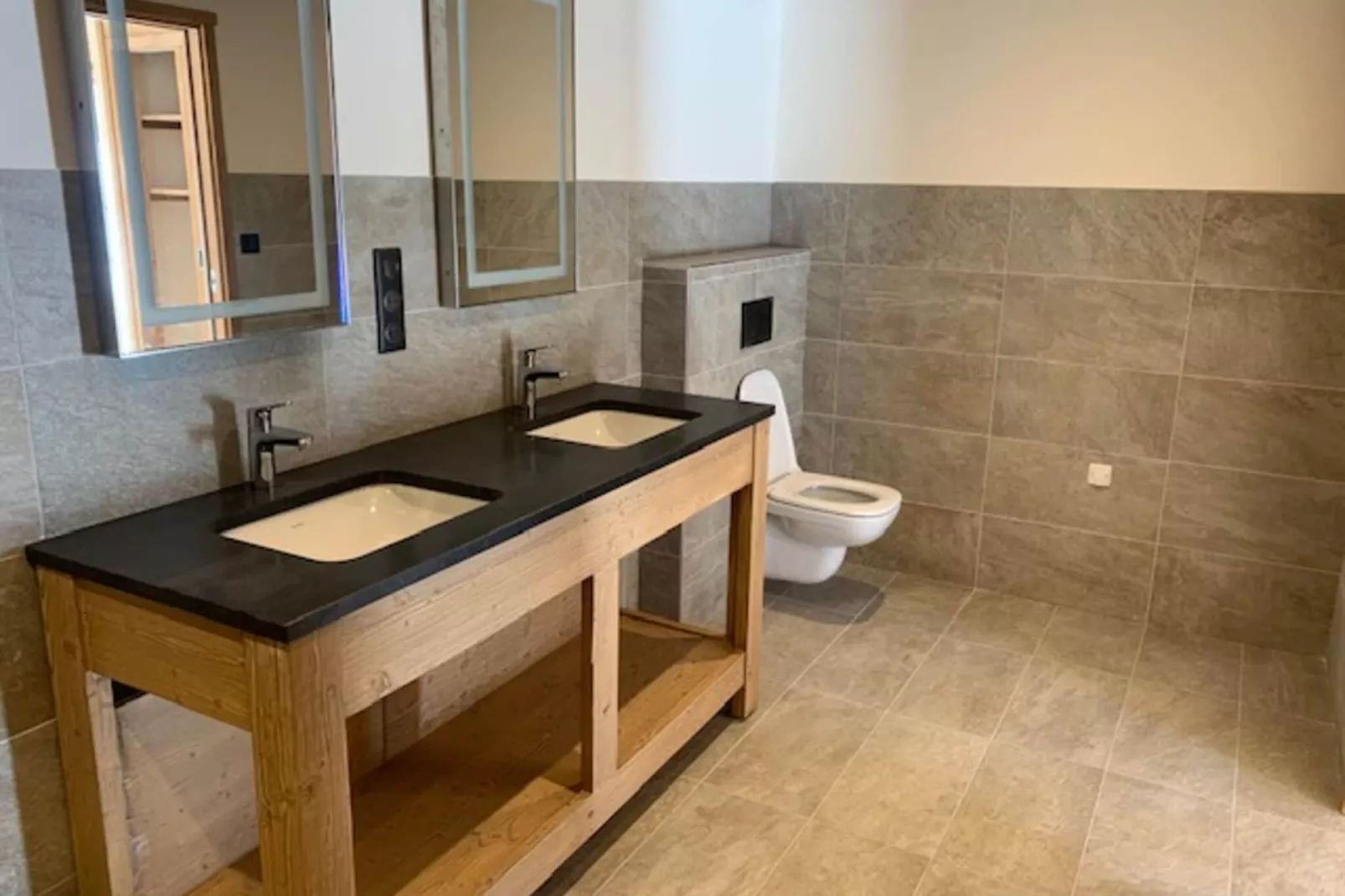 CHALET LE 360-Bathroom