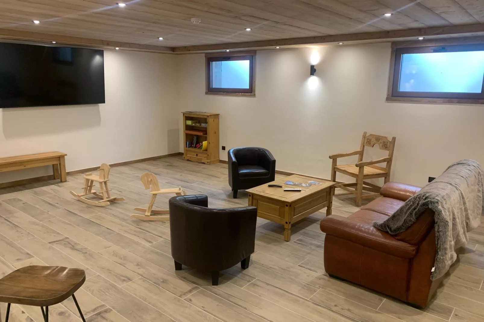 CHALET LE 360-Living room