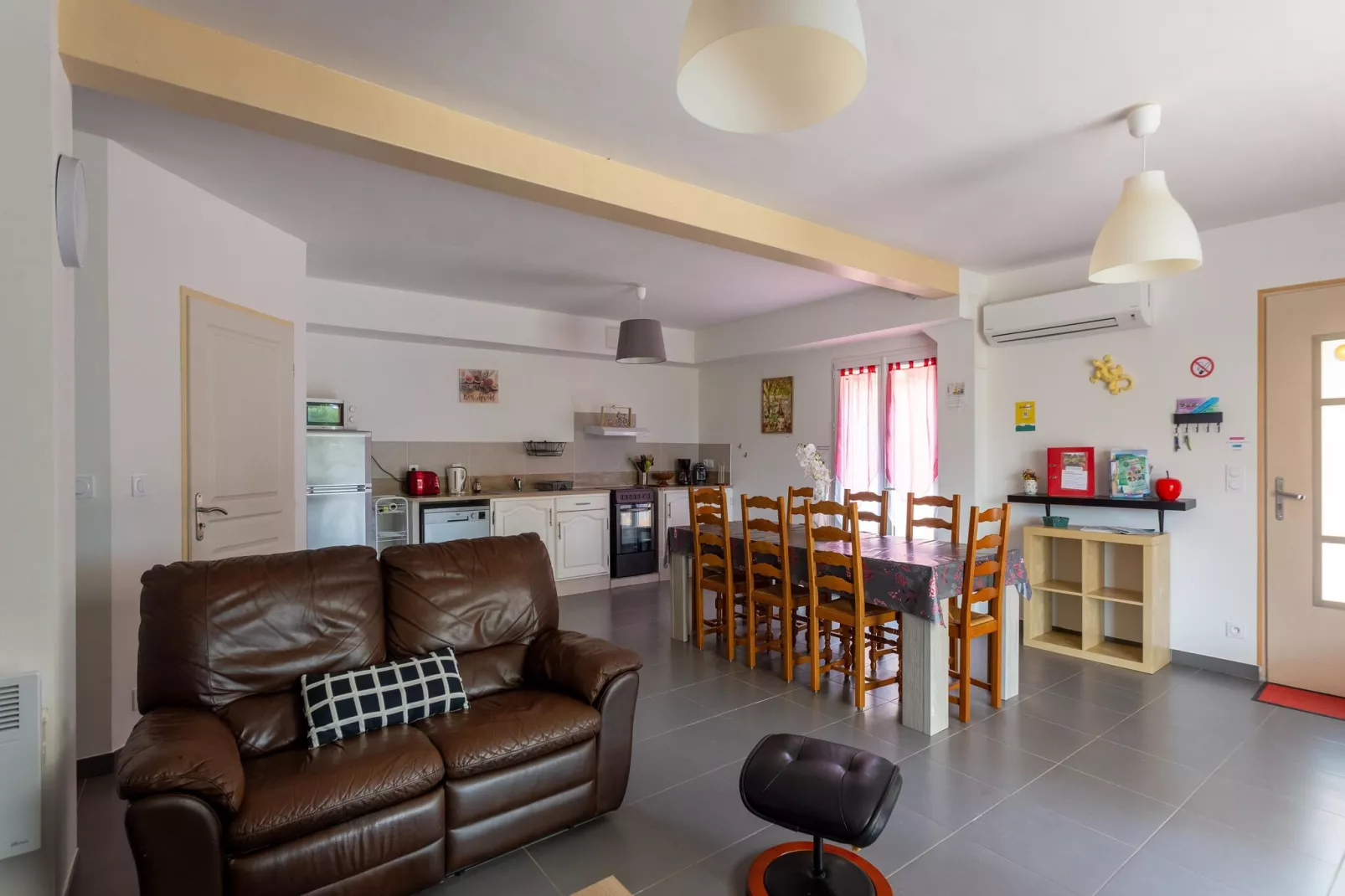 Les Oliviers-Living room