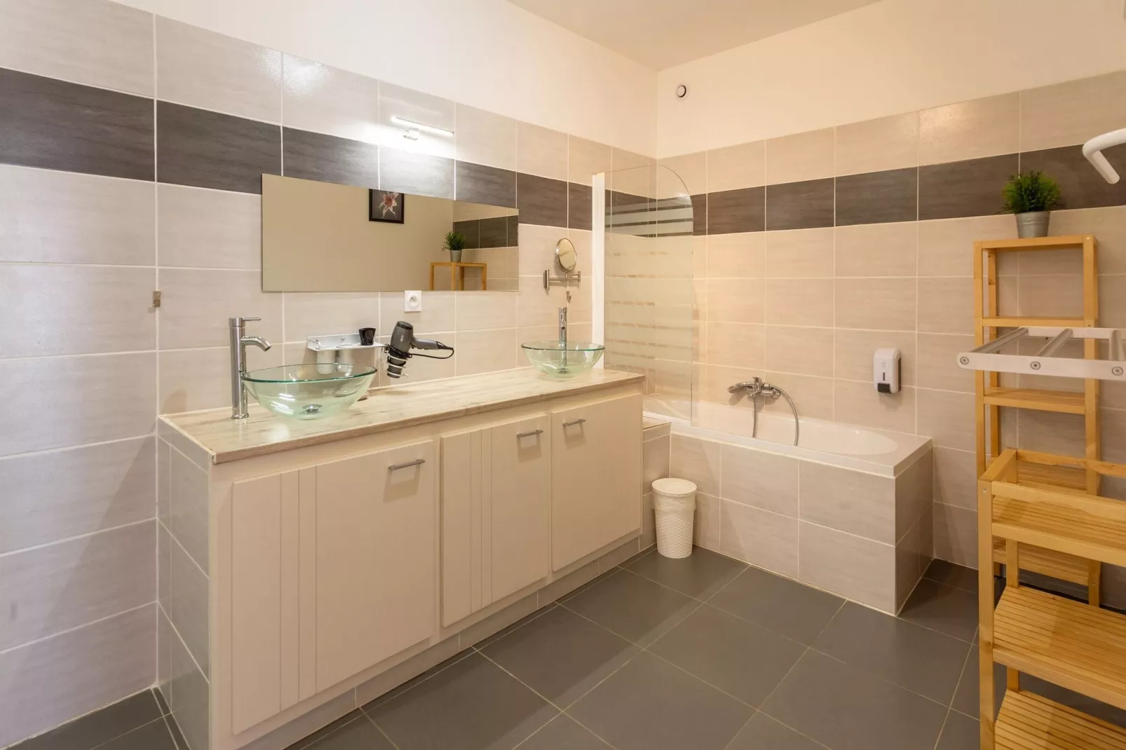 Les Oliviers-Bathroom