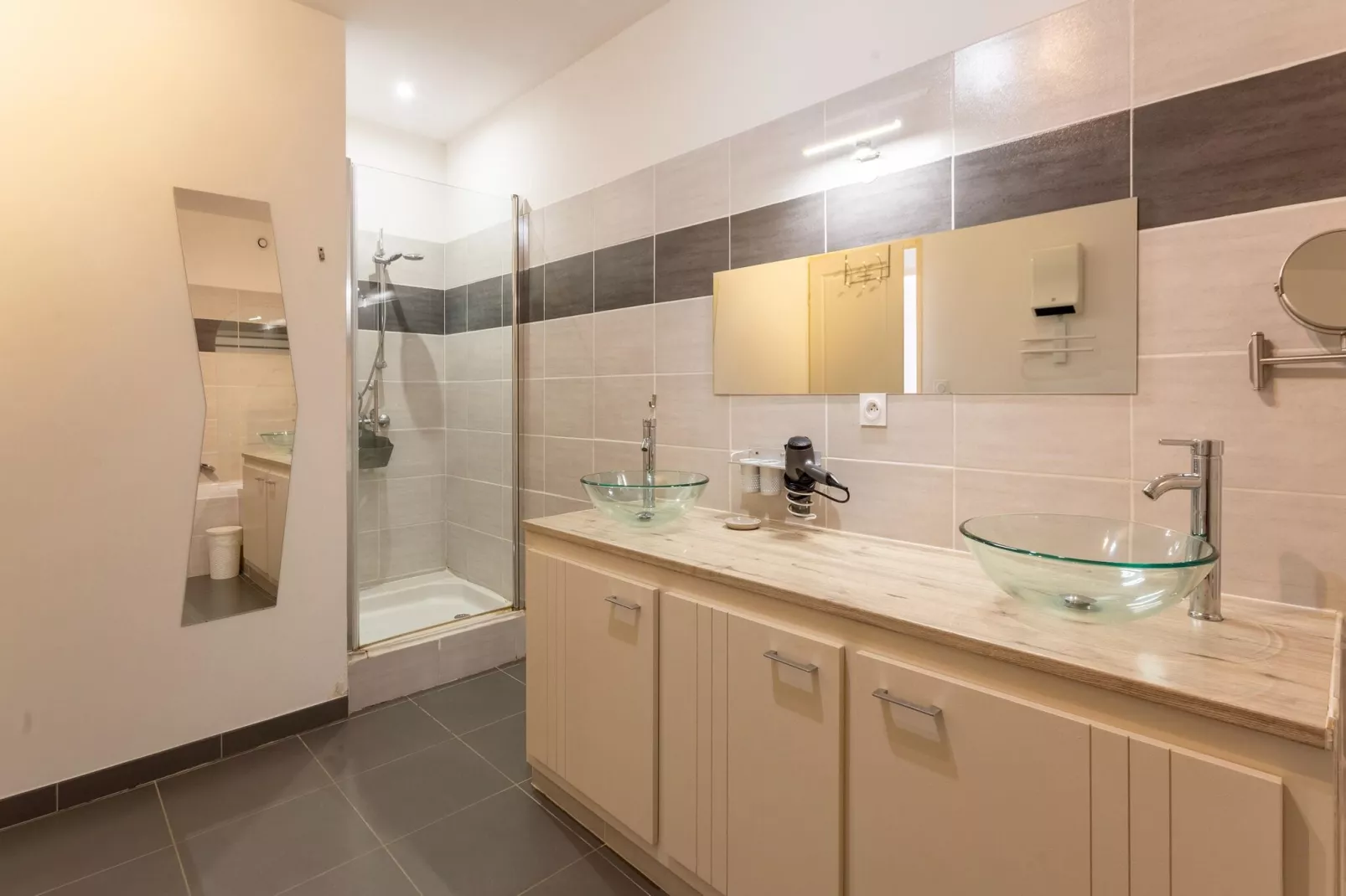 Les Oliviers-Bathroom