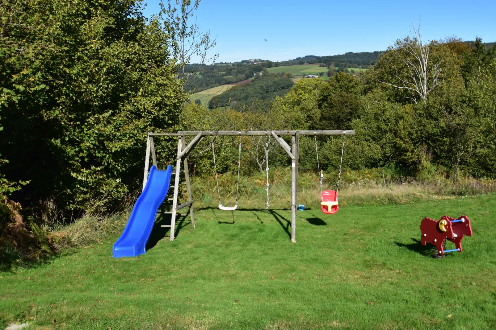 Maison de vacances Sussac-Terrace balcony