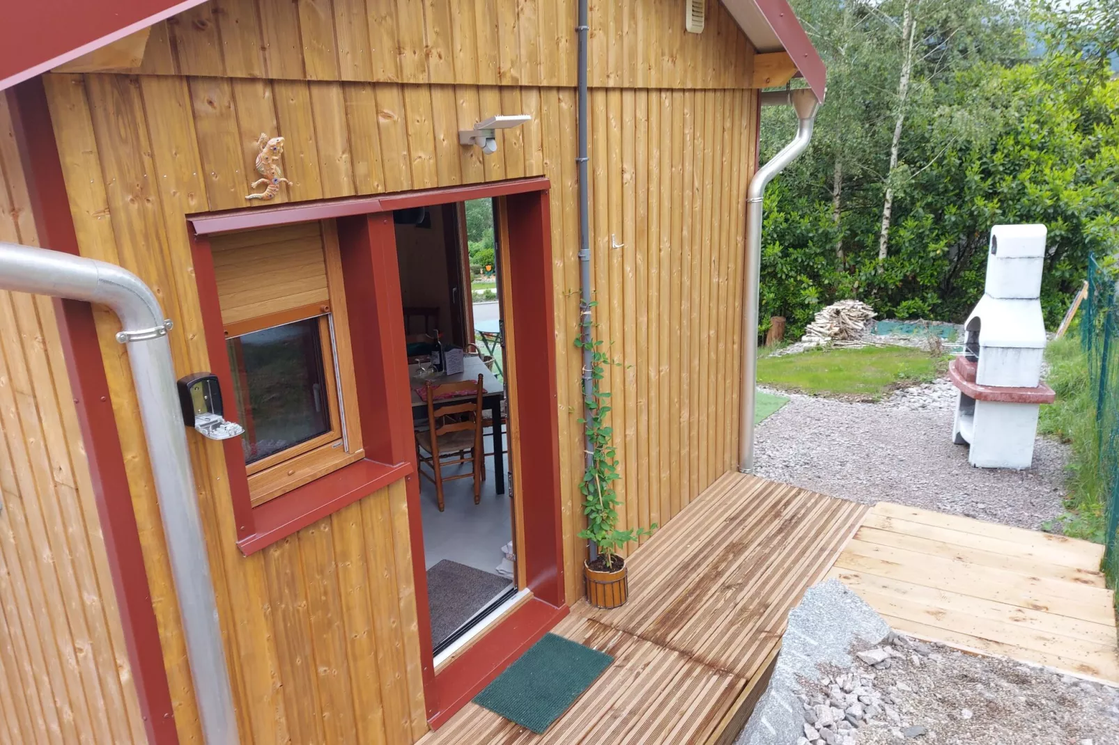 La Salamandre-Exterior summer