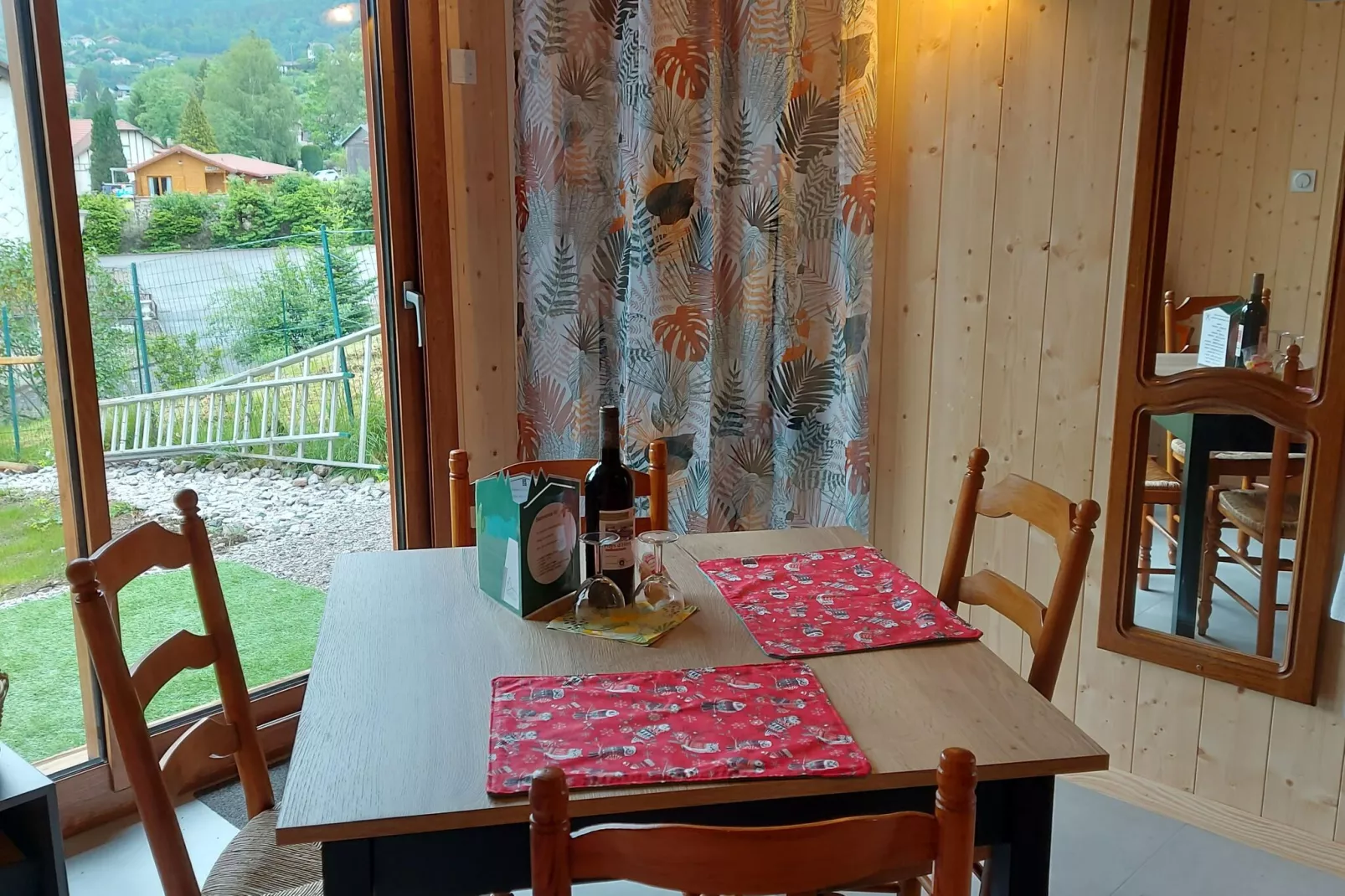 La Salamandre-Dining room