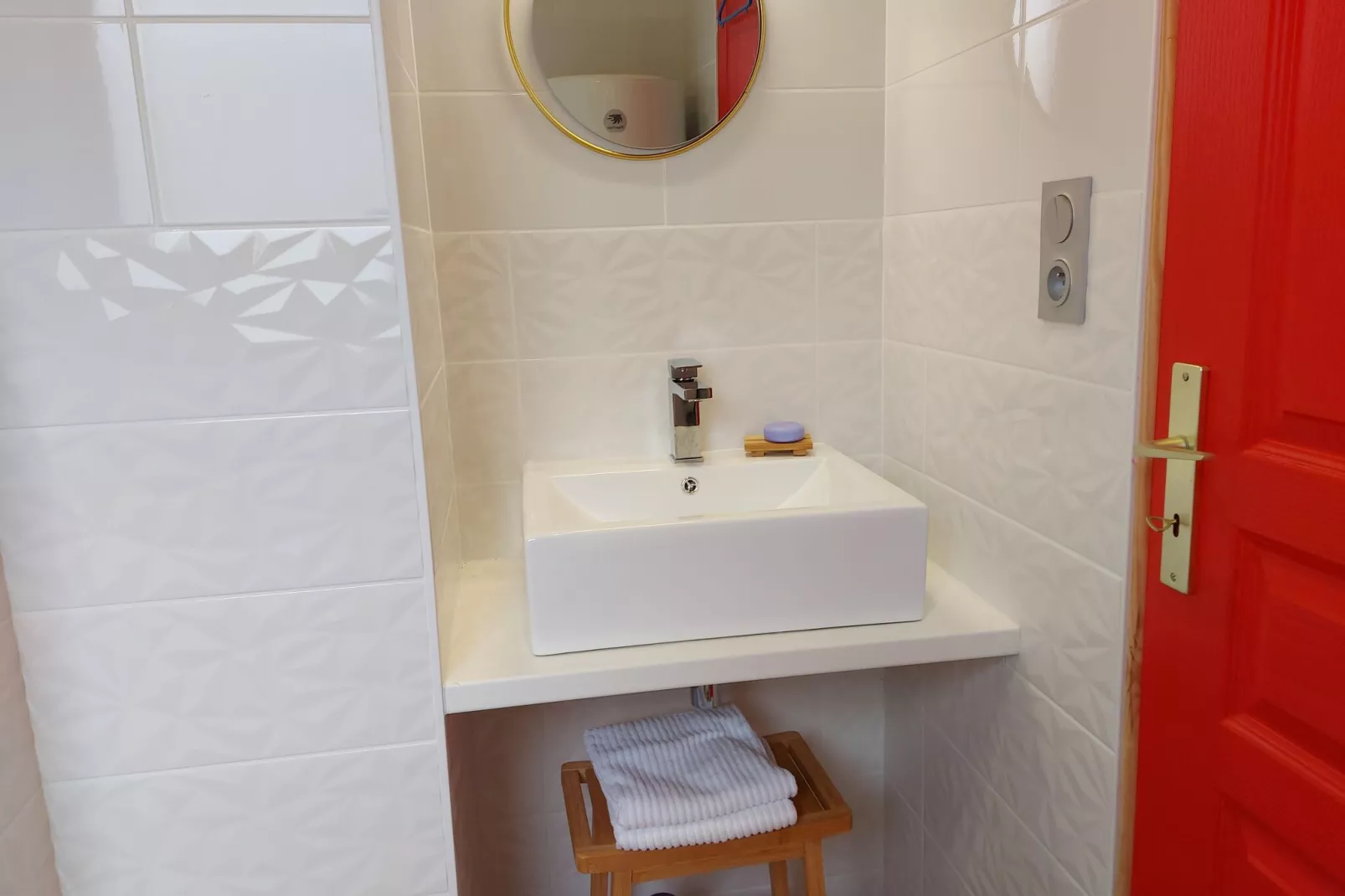 La Salamandre-Bathroom