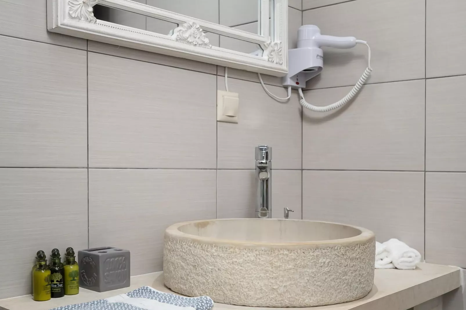 Orelia Cretan Apartment II-Badezimmer