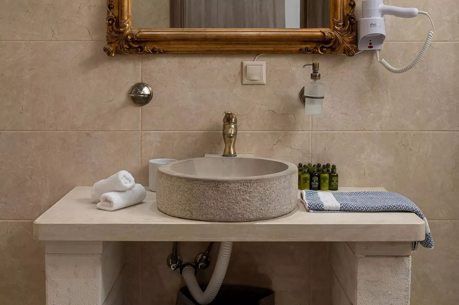 Orelia Cretan Apartment II-Badezimmer