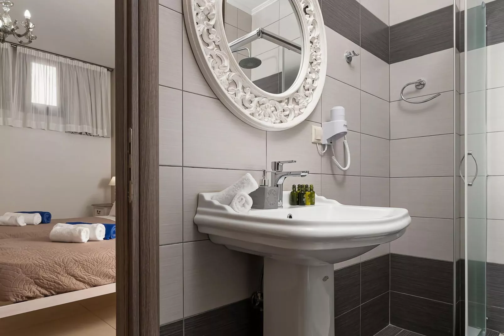 Orelia Cretan Apartment II-Badezimmer