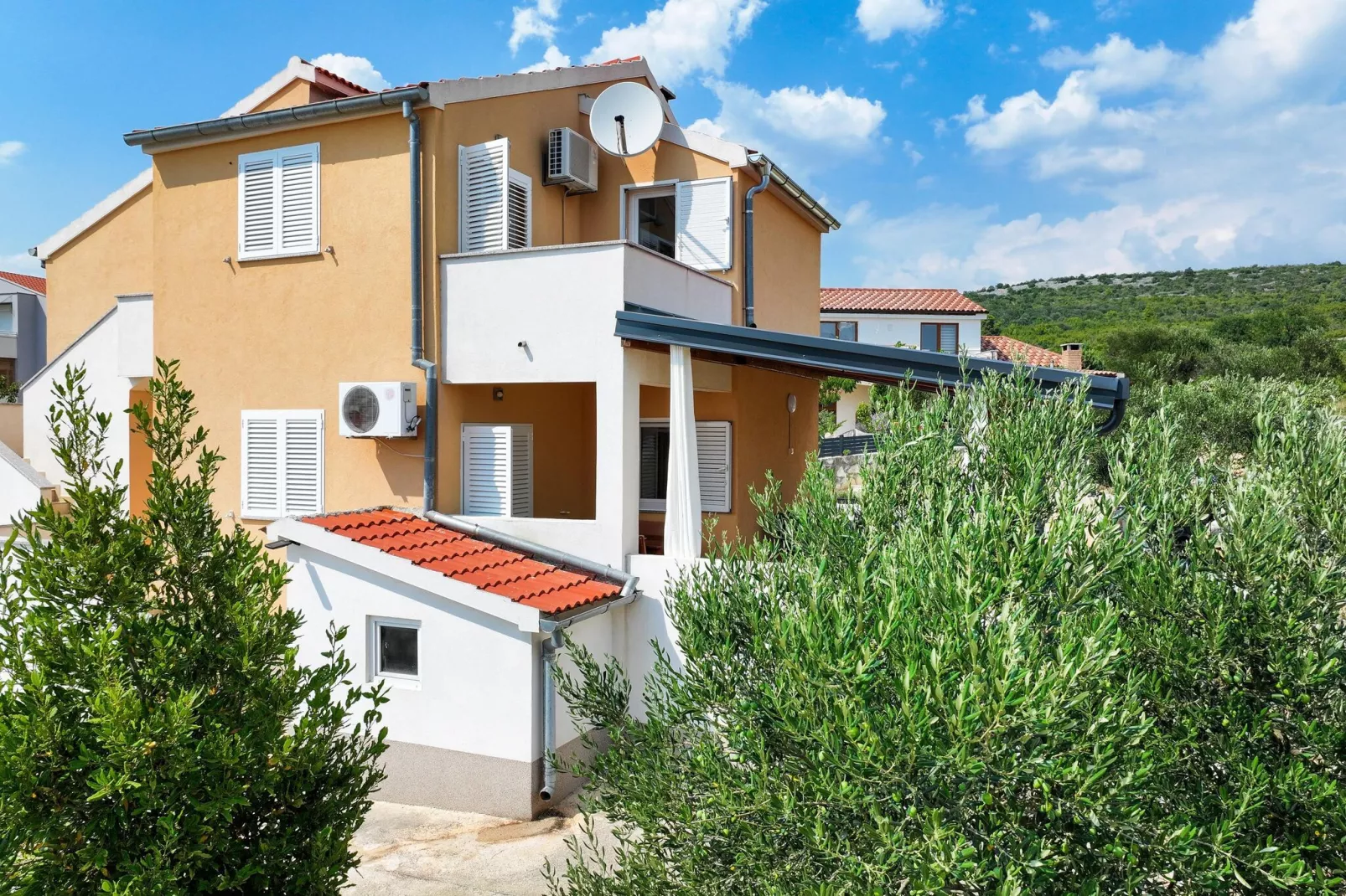 Holiday home Nekic-Exterior summer