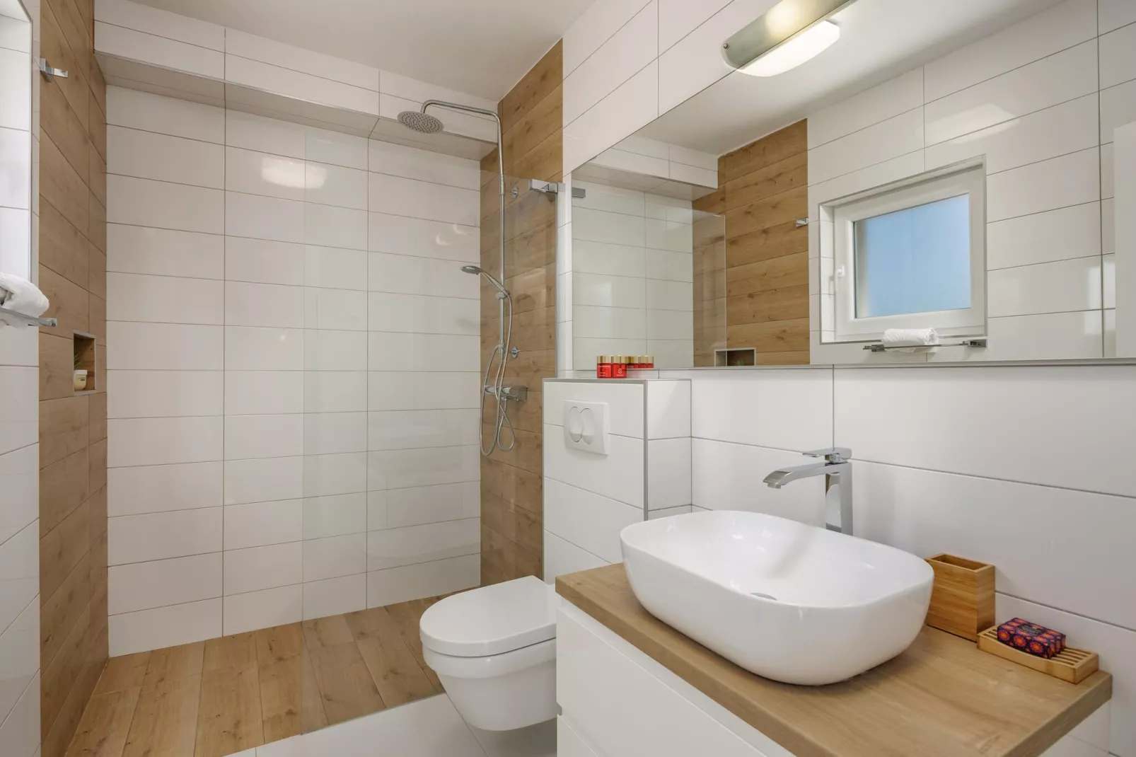 Villa Divinus-Bathroom