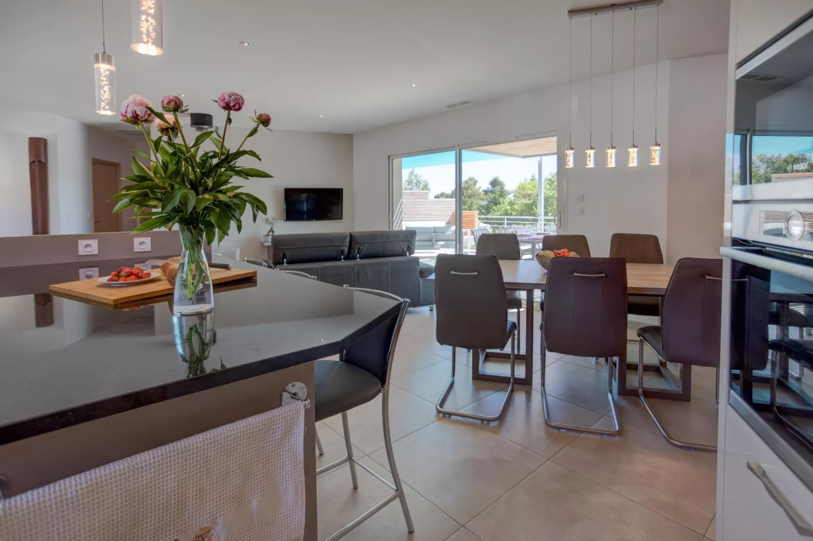 Bamboo-Dining room