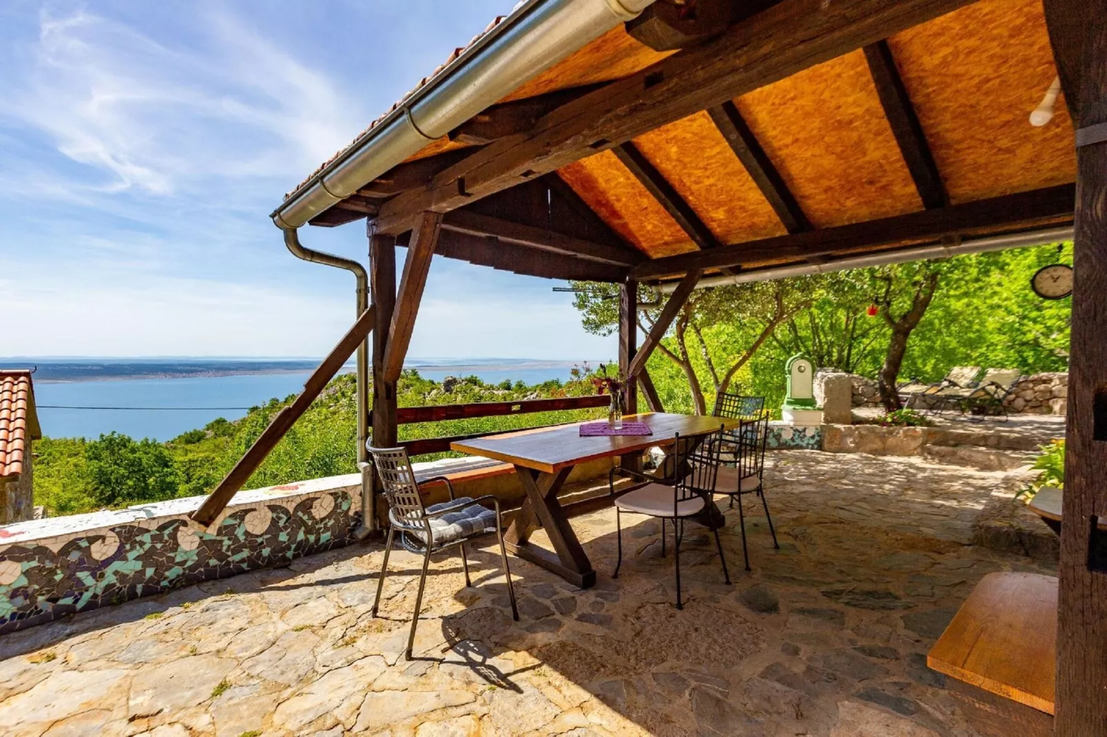 Stone house Dobroselo-Terrace balcony