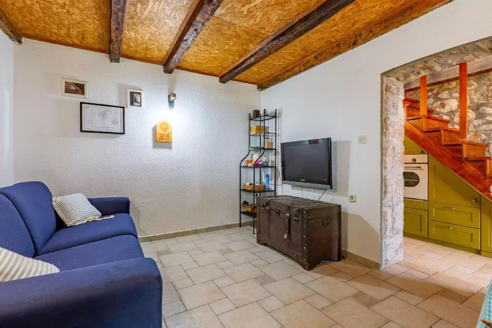 Stone house Dobroselo-Living room