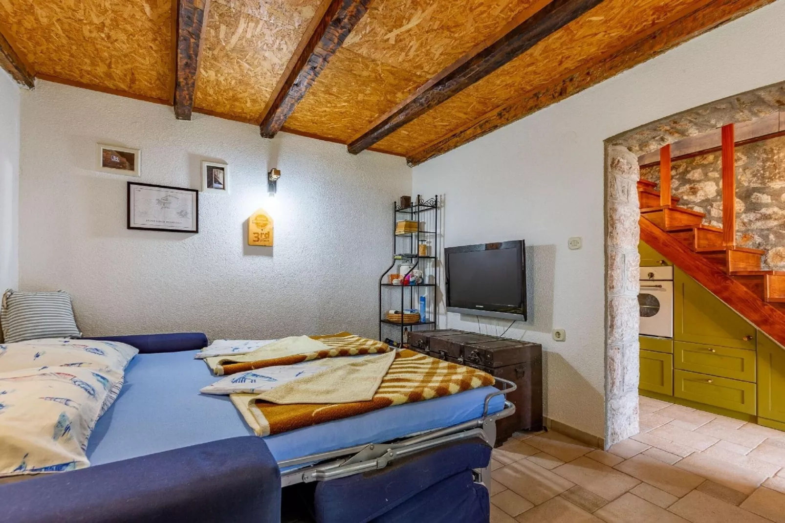 Stone house Dobroselo-Living room