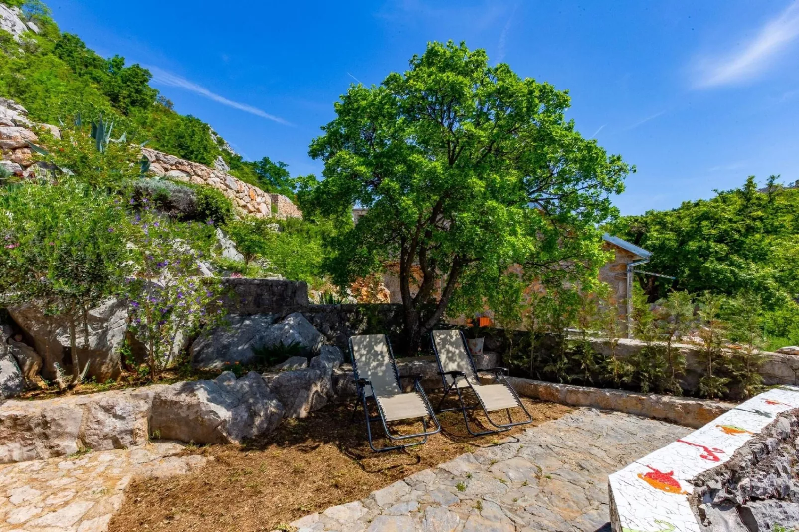 Stone house Dobroselo-Gardens summer