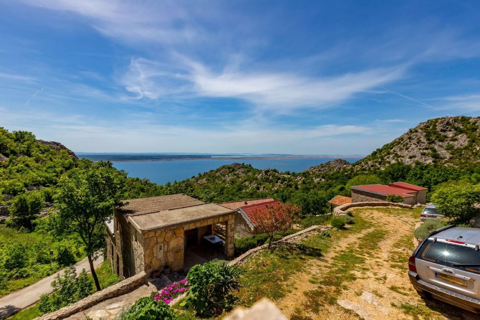 Stone house Dobroselo-Facilities