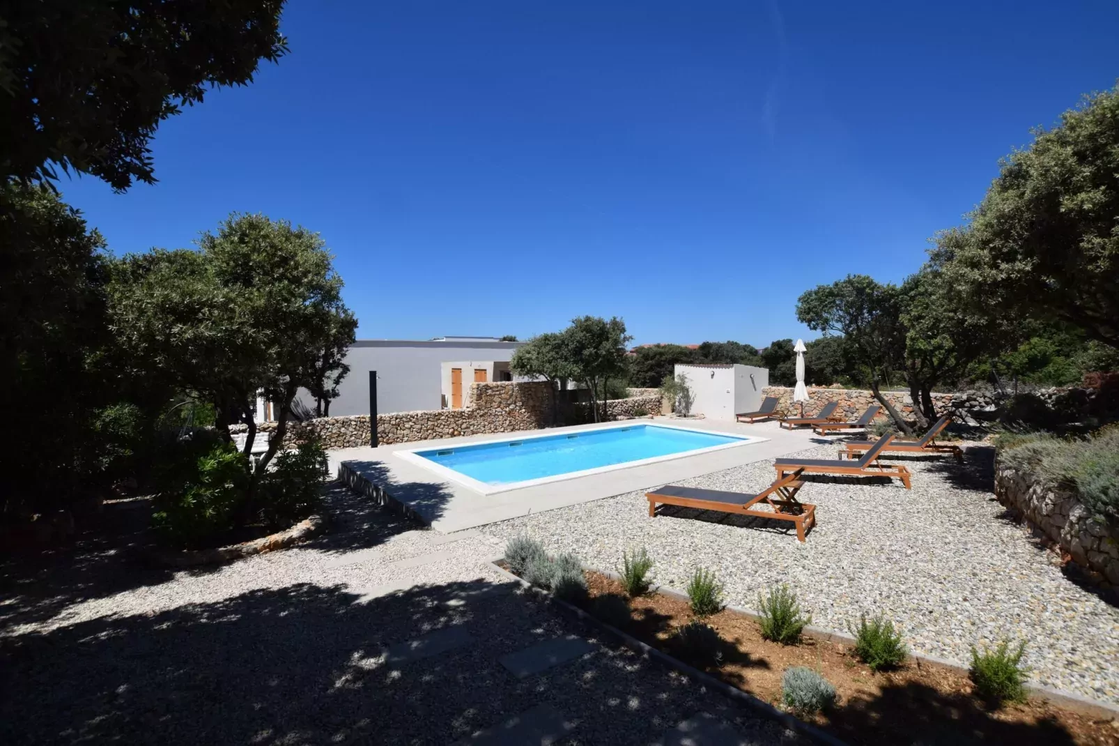 Apartment Petar-Pool