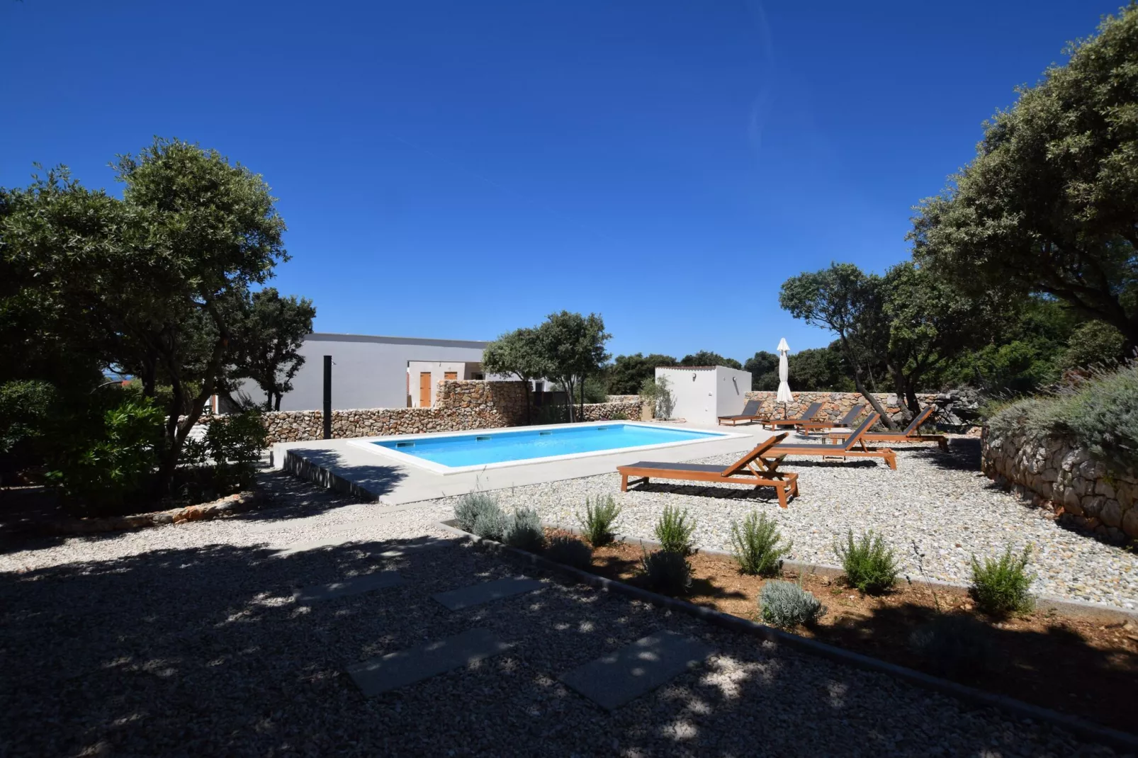 Apartment Petar-Pool