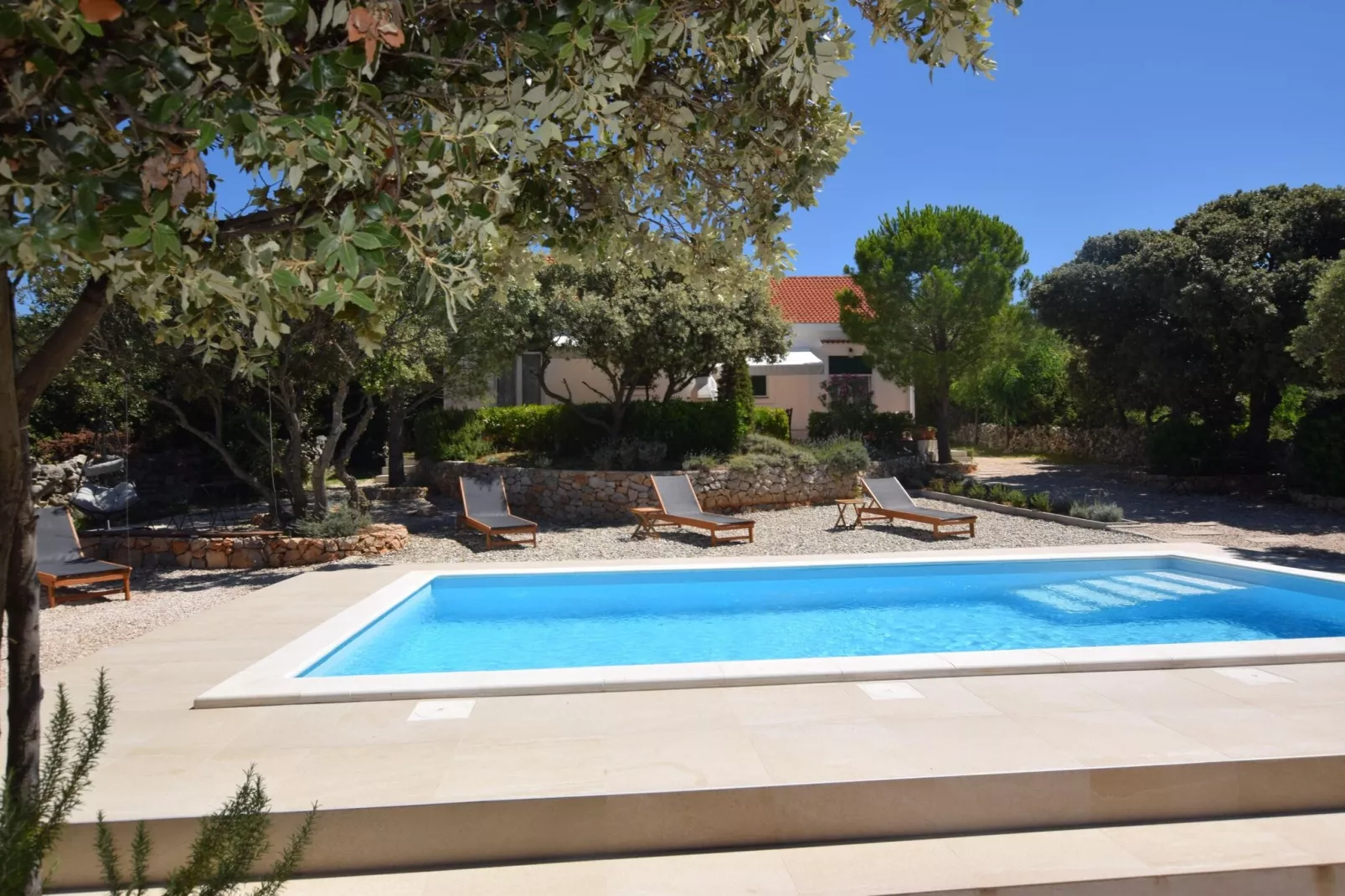 Apartment Petar-Pool