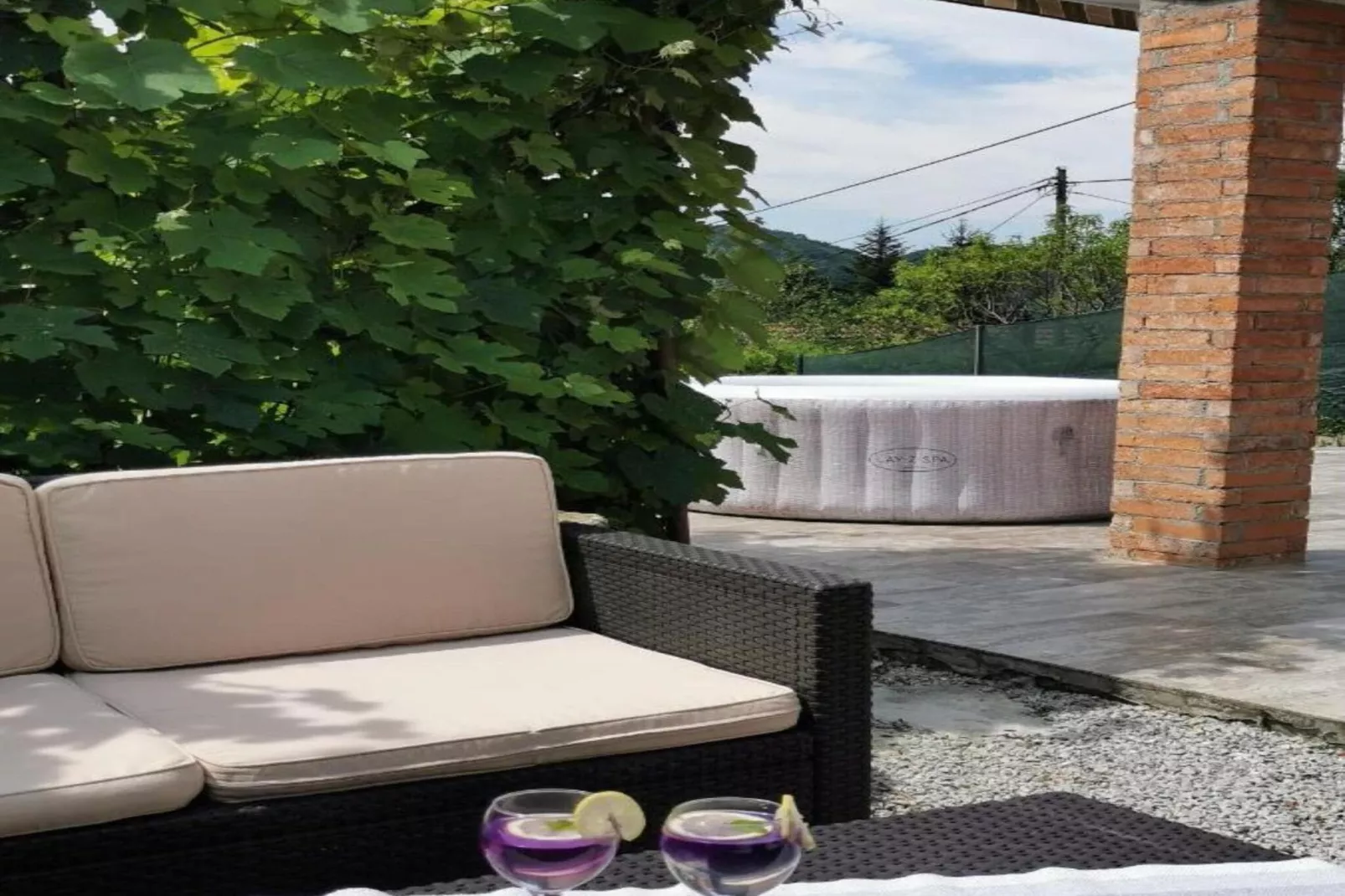 Guesthouse Videc-Terrace balcony