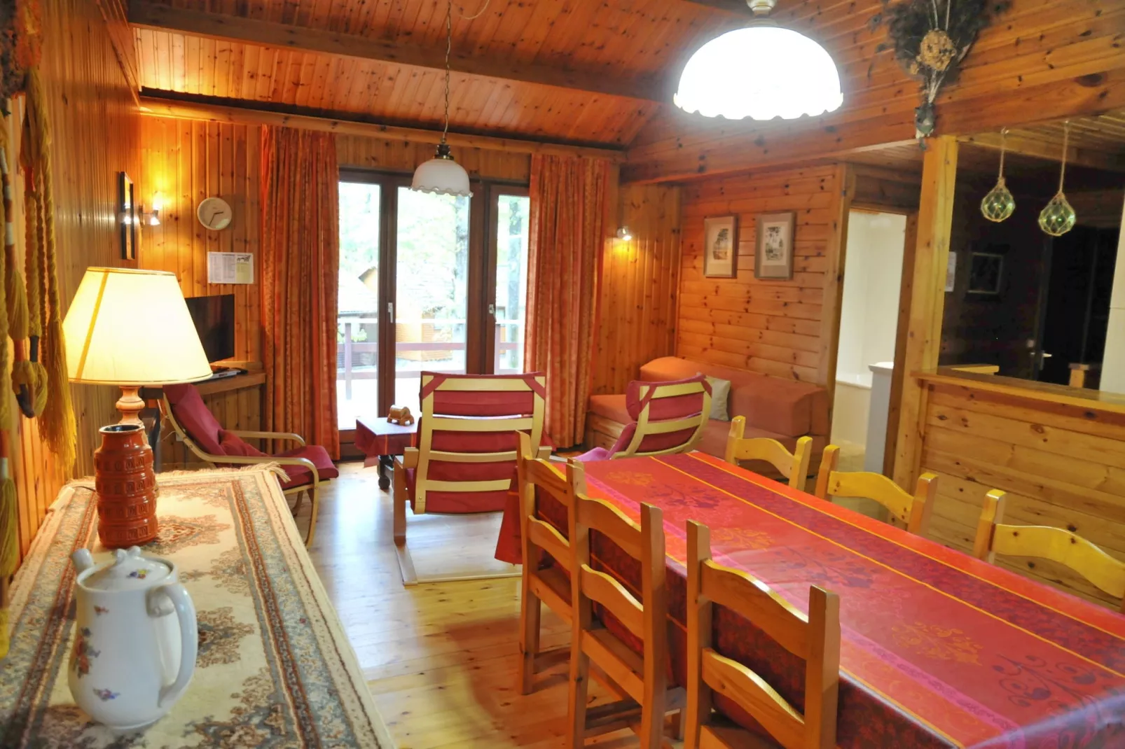 Le Bochetay 12-Esszimmer
