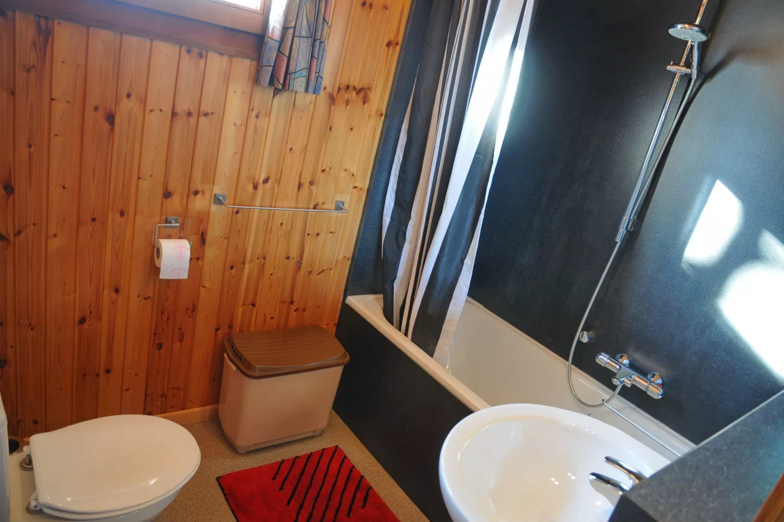 Le Bochetay 12-Badezimmer