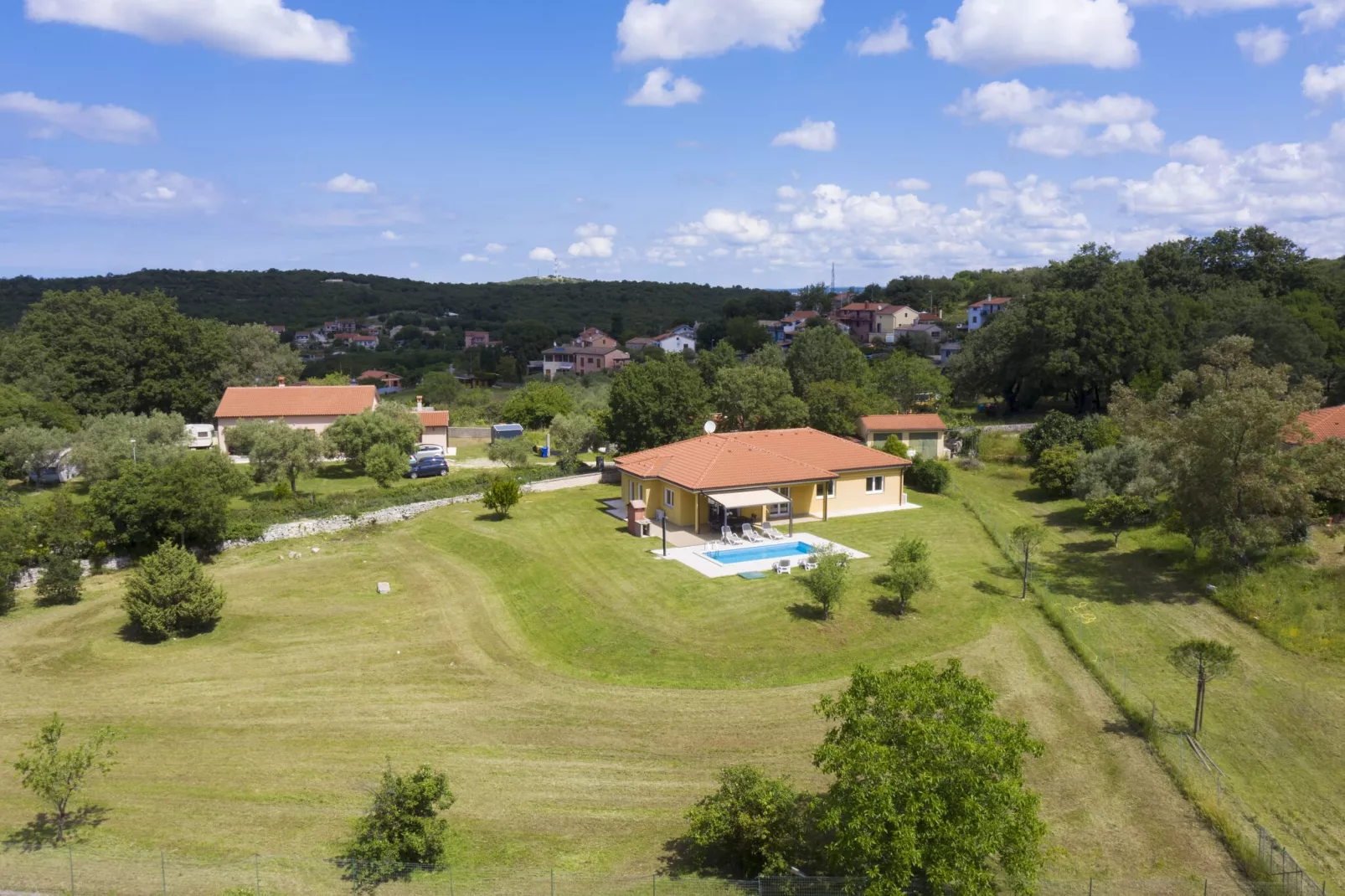 Villa Jana-Außenbereich Sommer