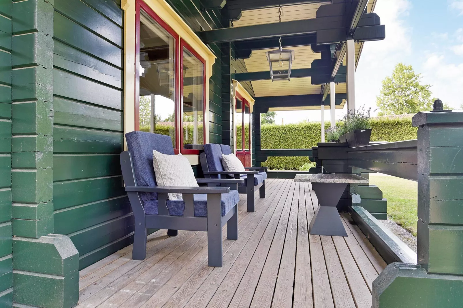 Kukeluusje-Terrace balcony