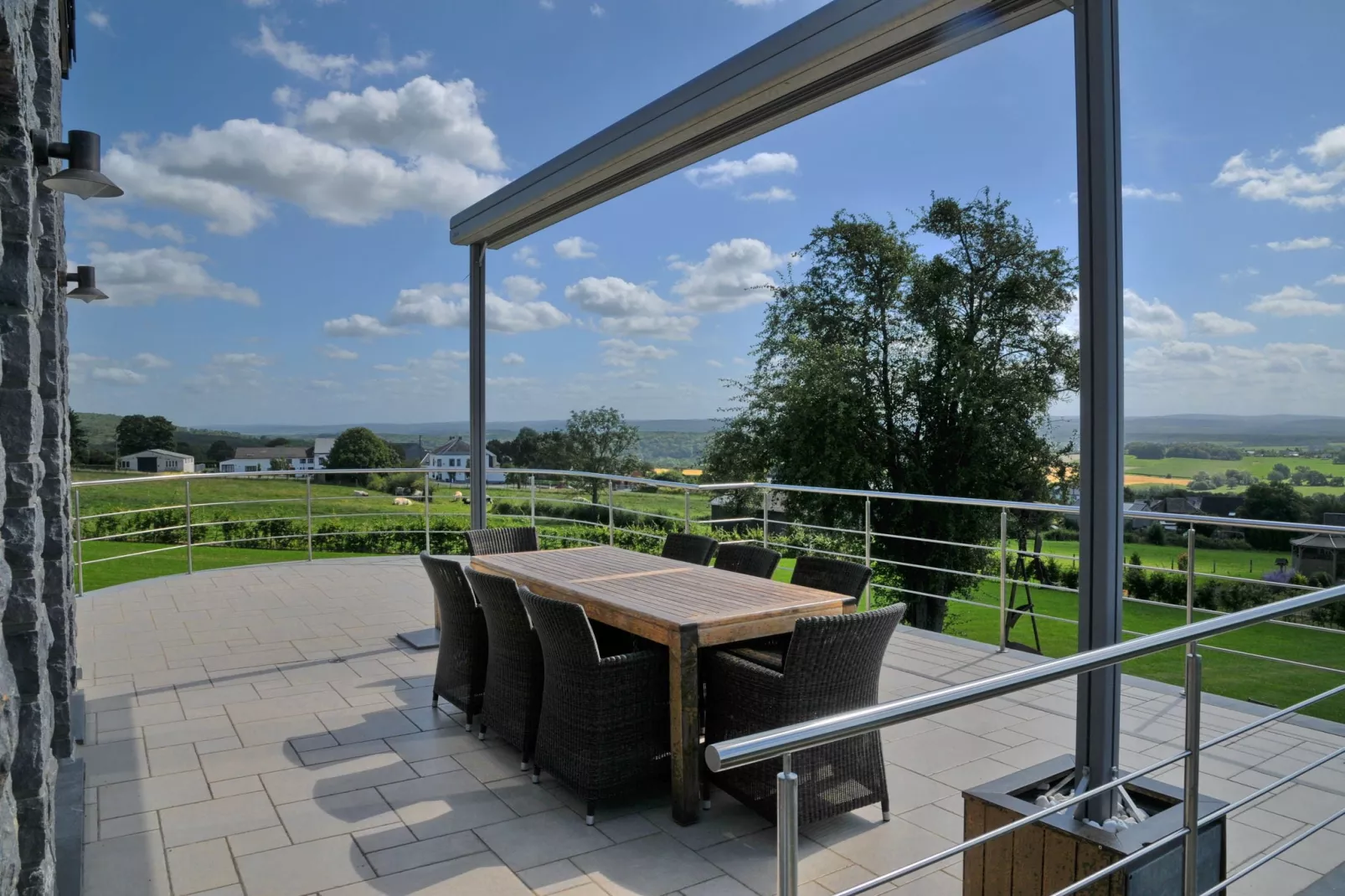 La Colline-Terrace balcony