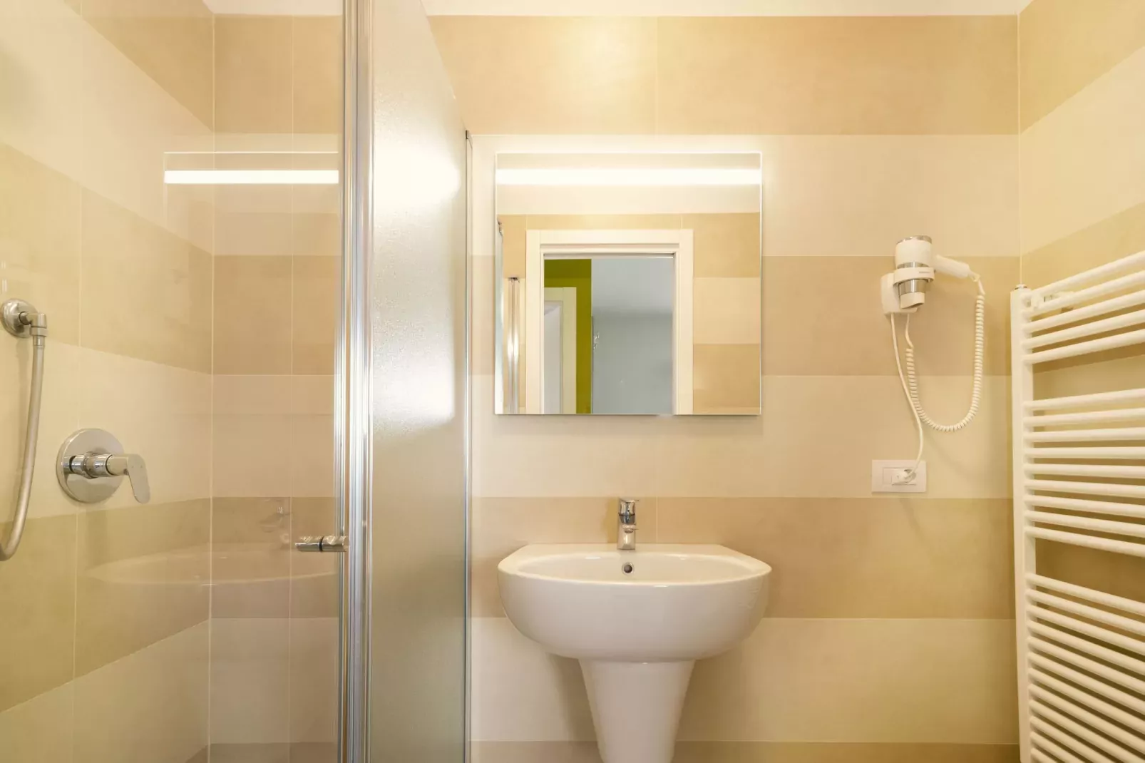 Residence La Rotonda, Tignale-bilo A4-Bathroom