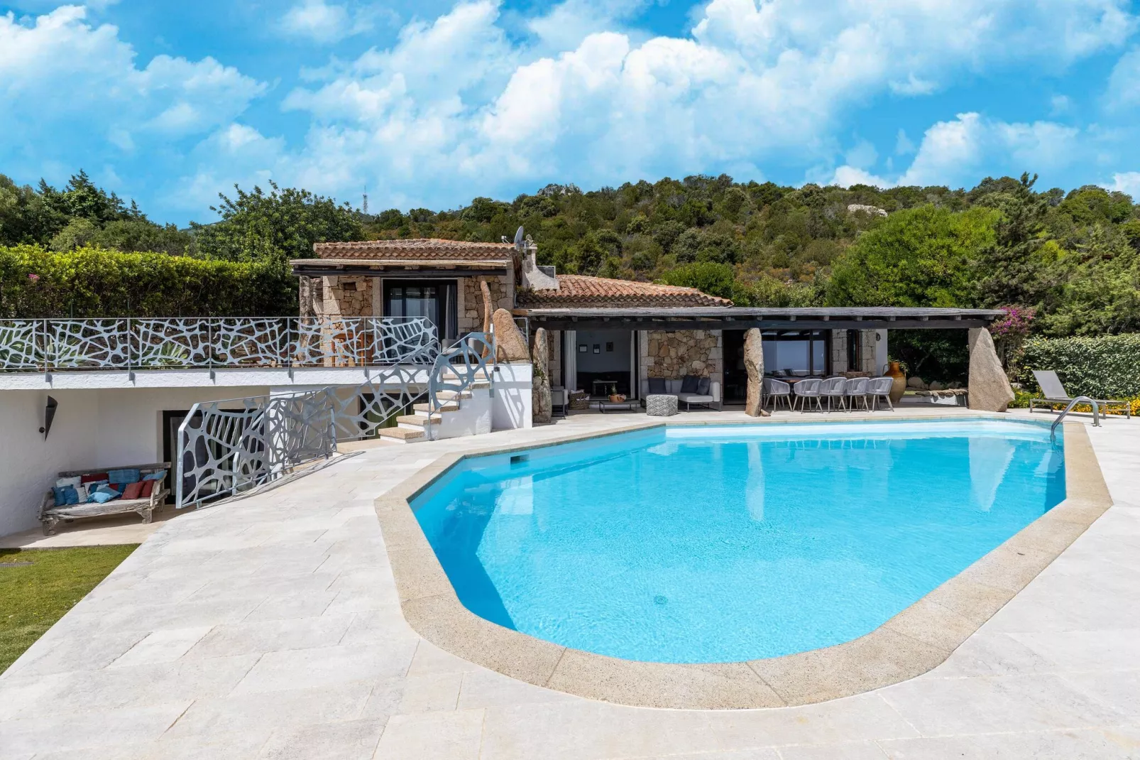 Villa Paradiso 3-Exterior summer