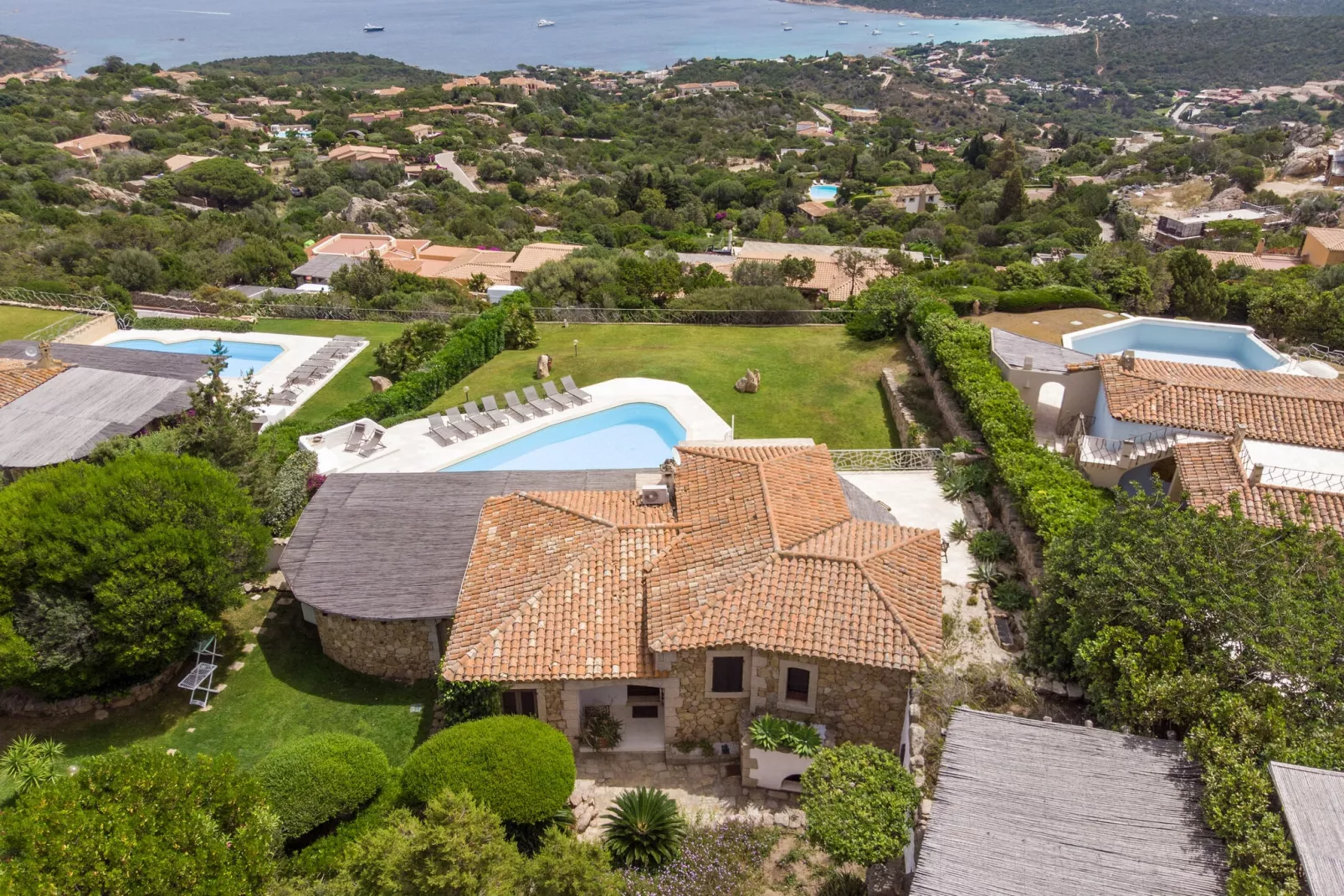 Villa Paradiso 3-Areas summer 1km