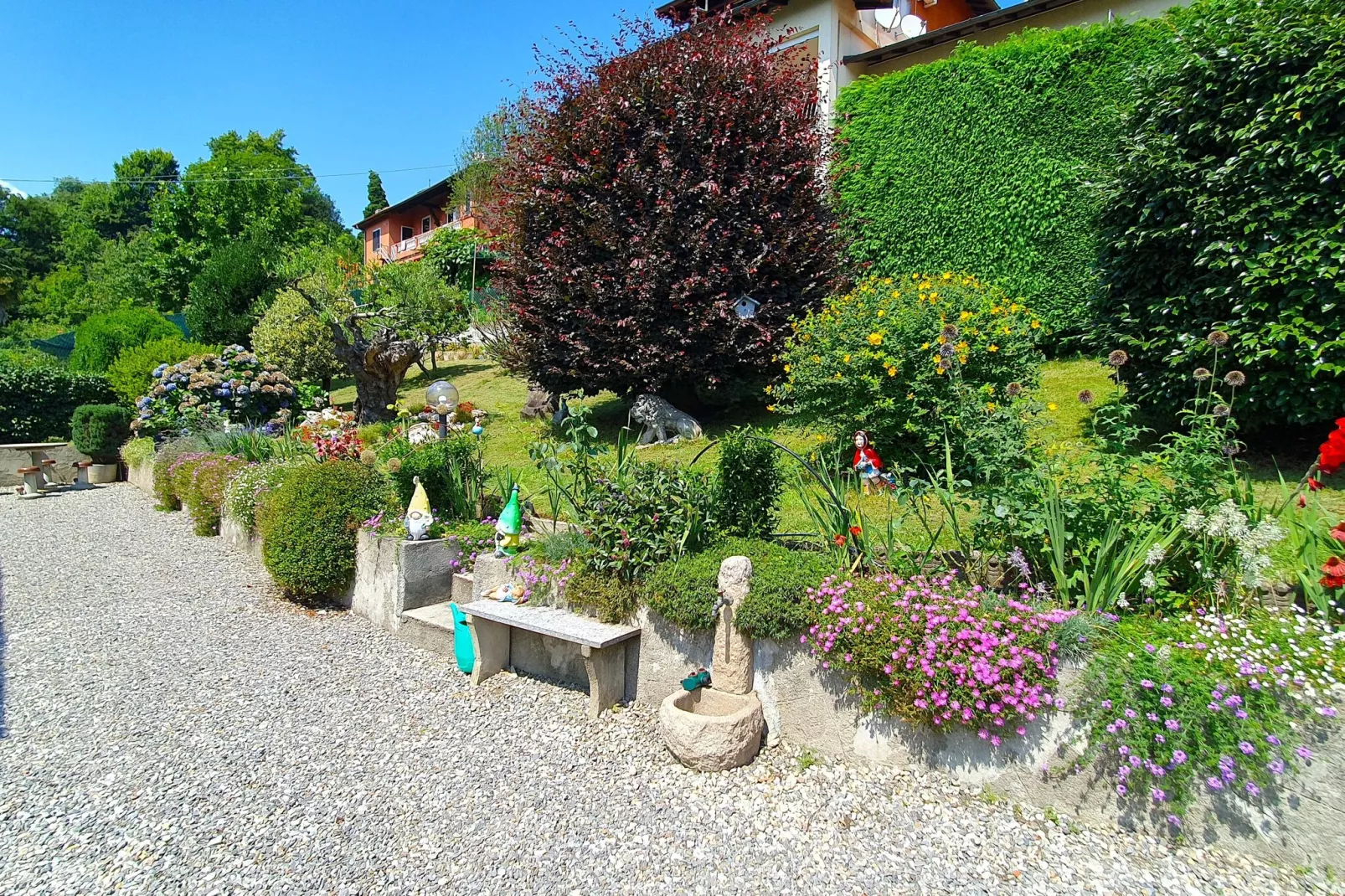 FIT03/1 - Villa Fiorita-Gardens summer