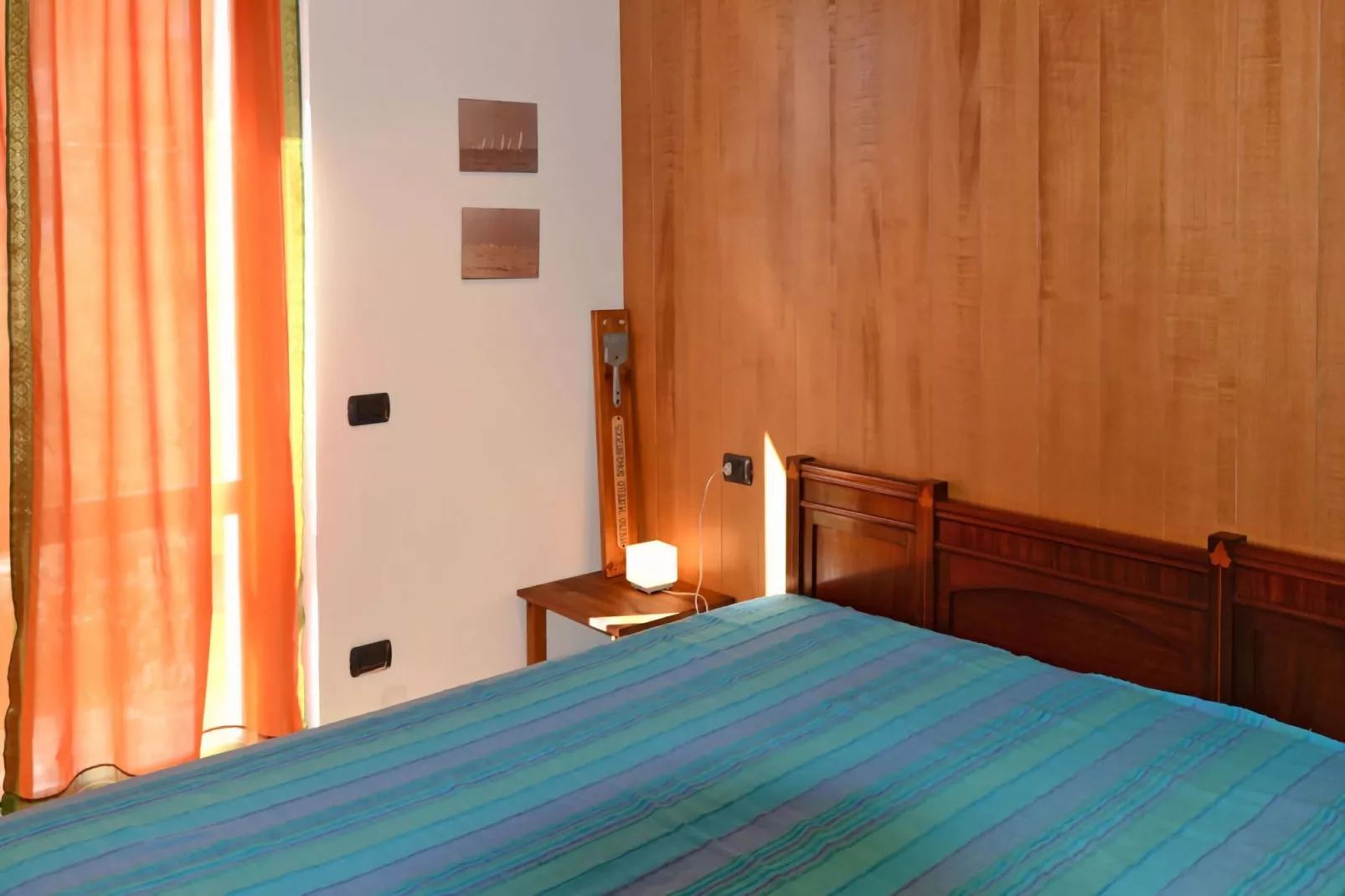 133399-Bedroom