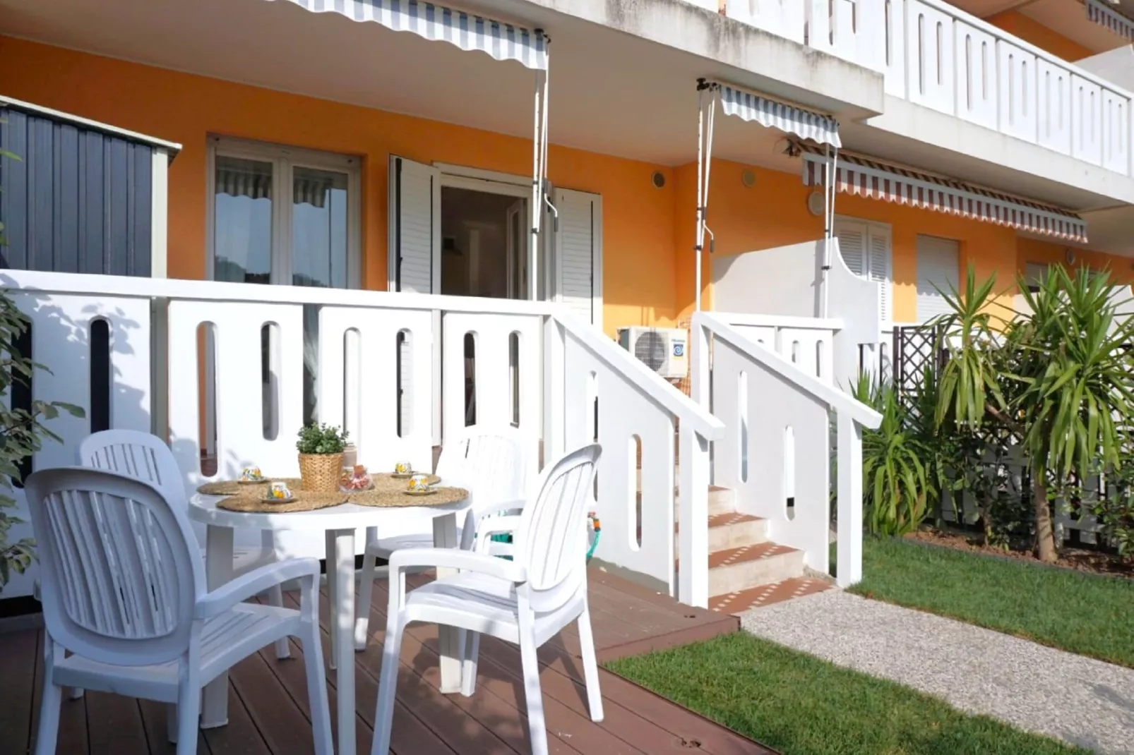 Nicesolo 3 PT-Terrace balcony