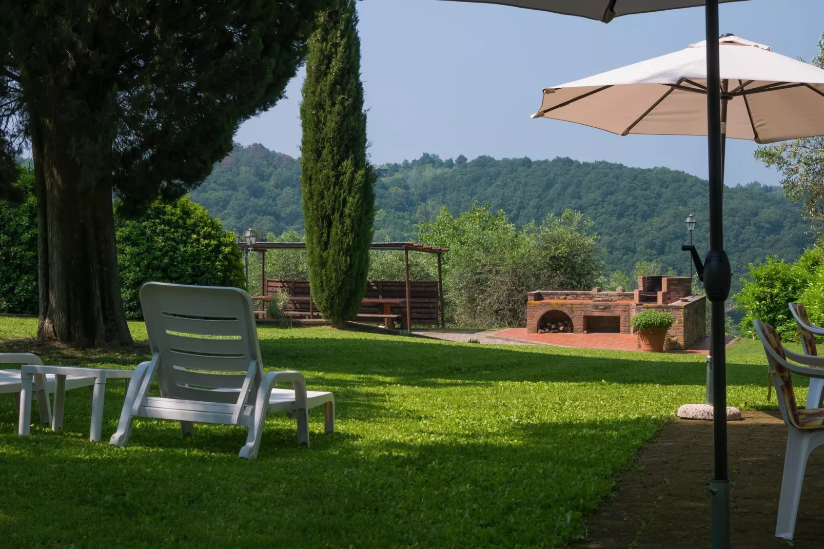 Giada-Gardens summer