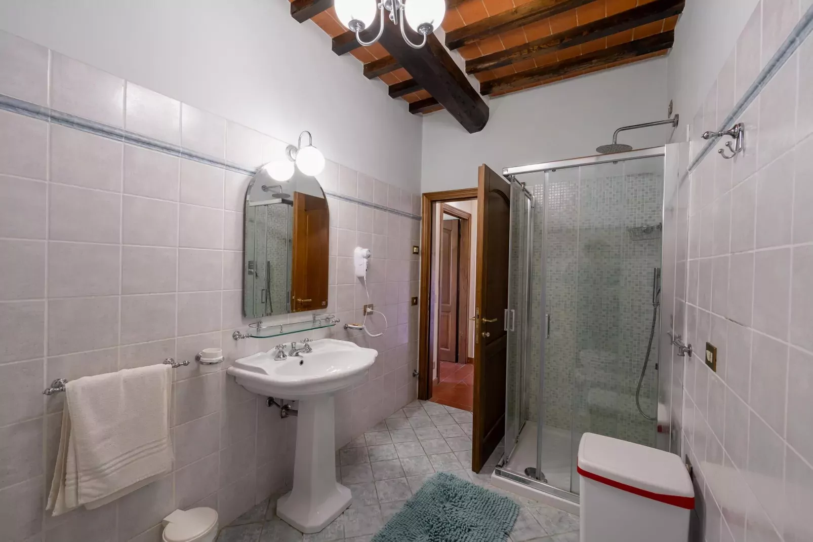 Fattoria Terontola-Bathroom
