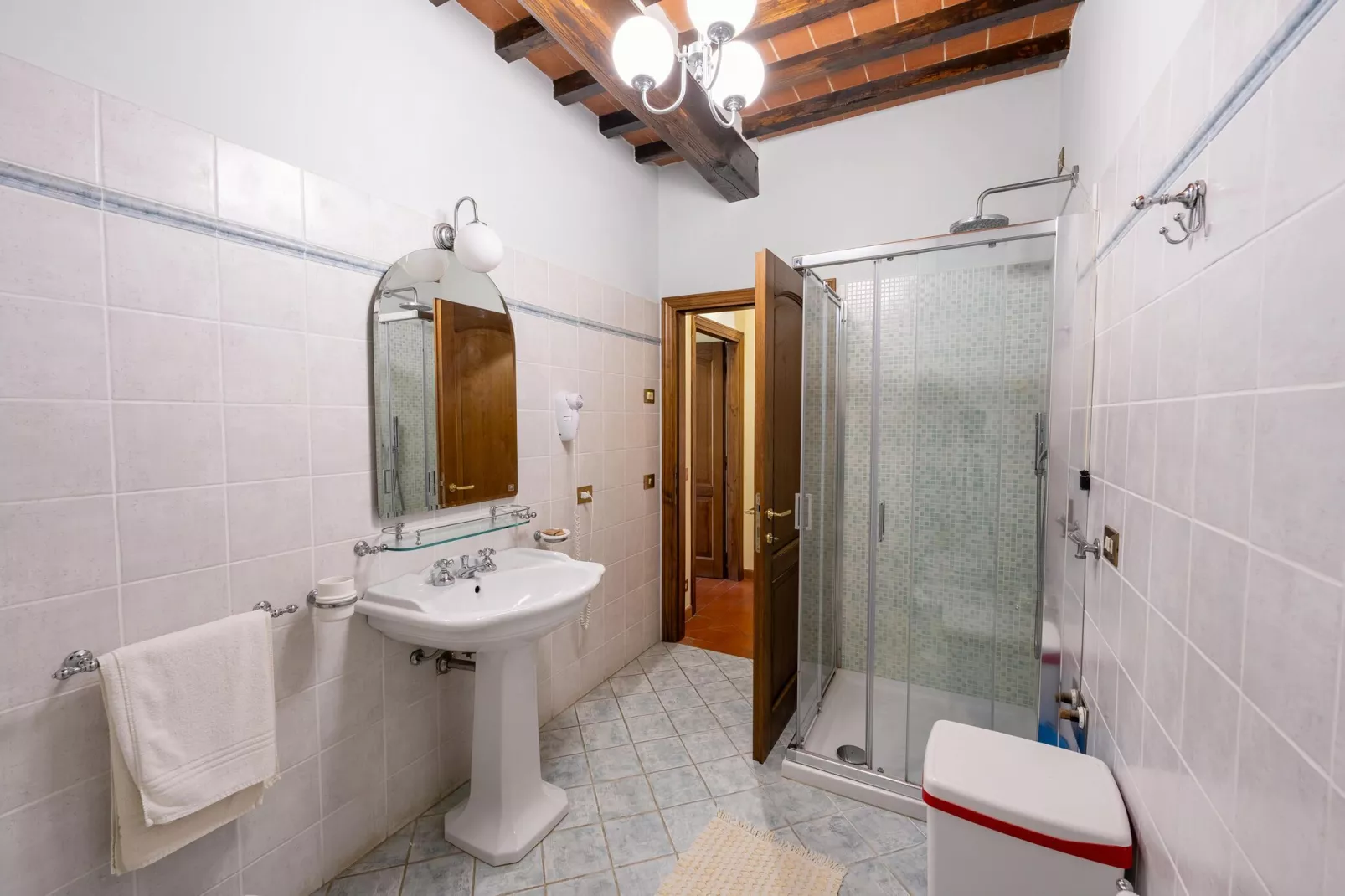 Fattoria Terontola-Bathroom