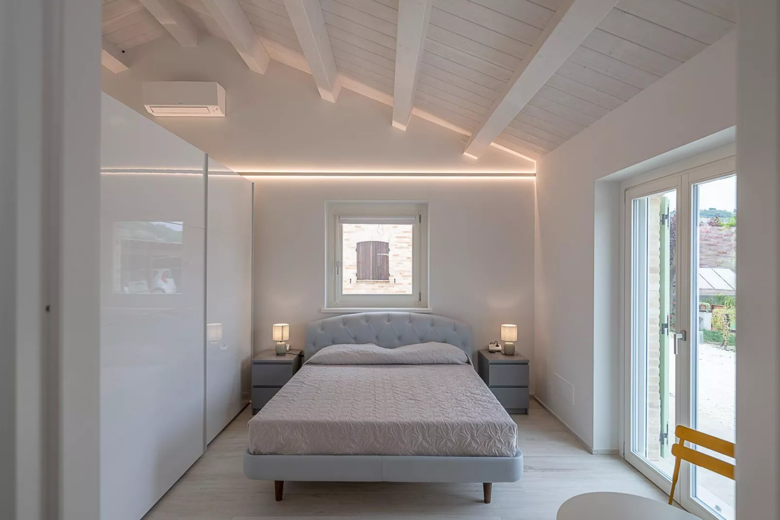 Infiniti Colli-Bedroom